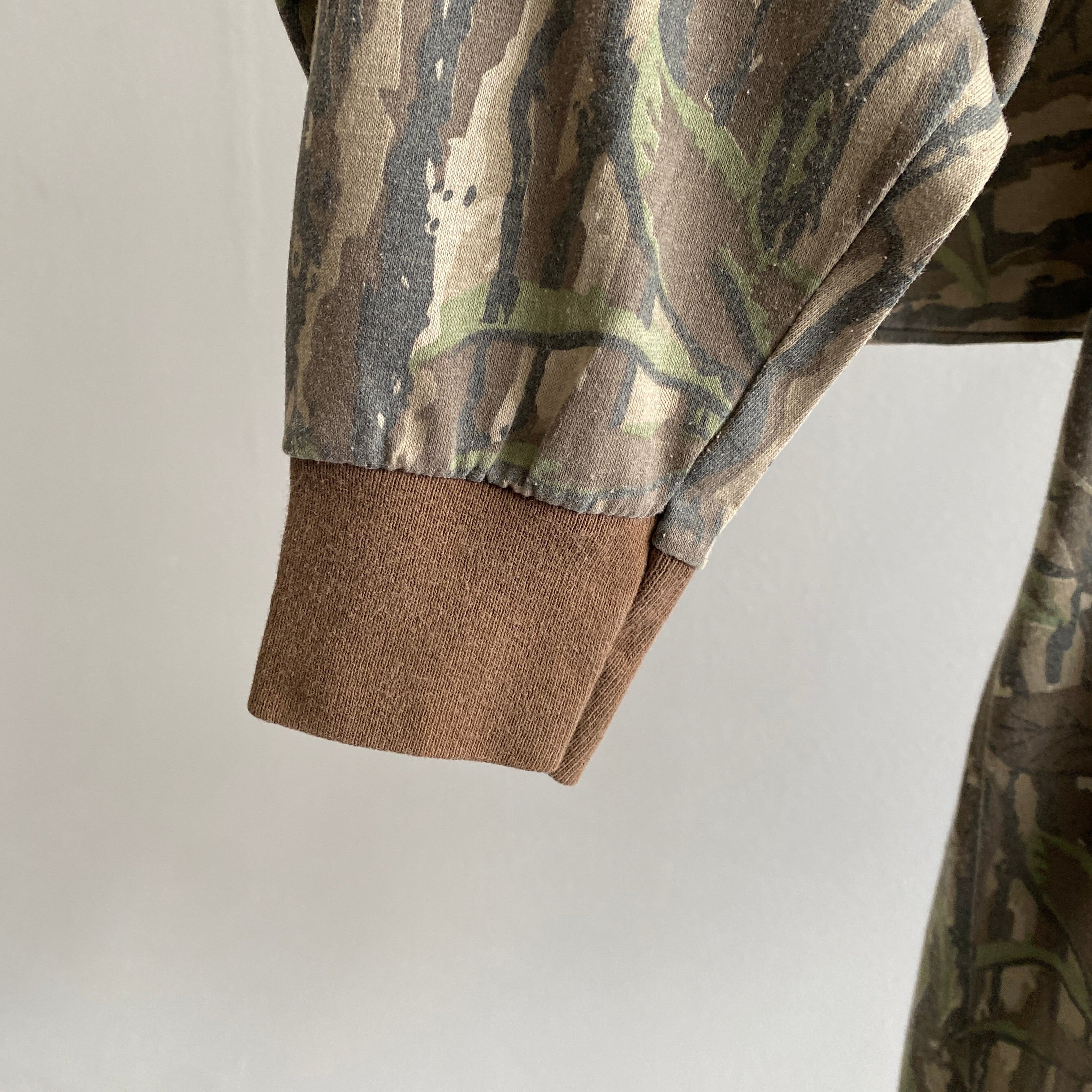 1990s Real Trees Long Sleeve Hunting Camo with Brown Collar