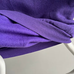 Sweat-shirt à col en V violet plus petit des années 1980 avec passepoil blanc - jamais porté