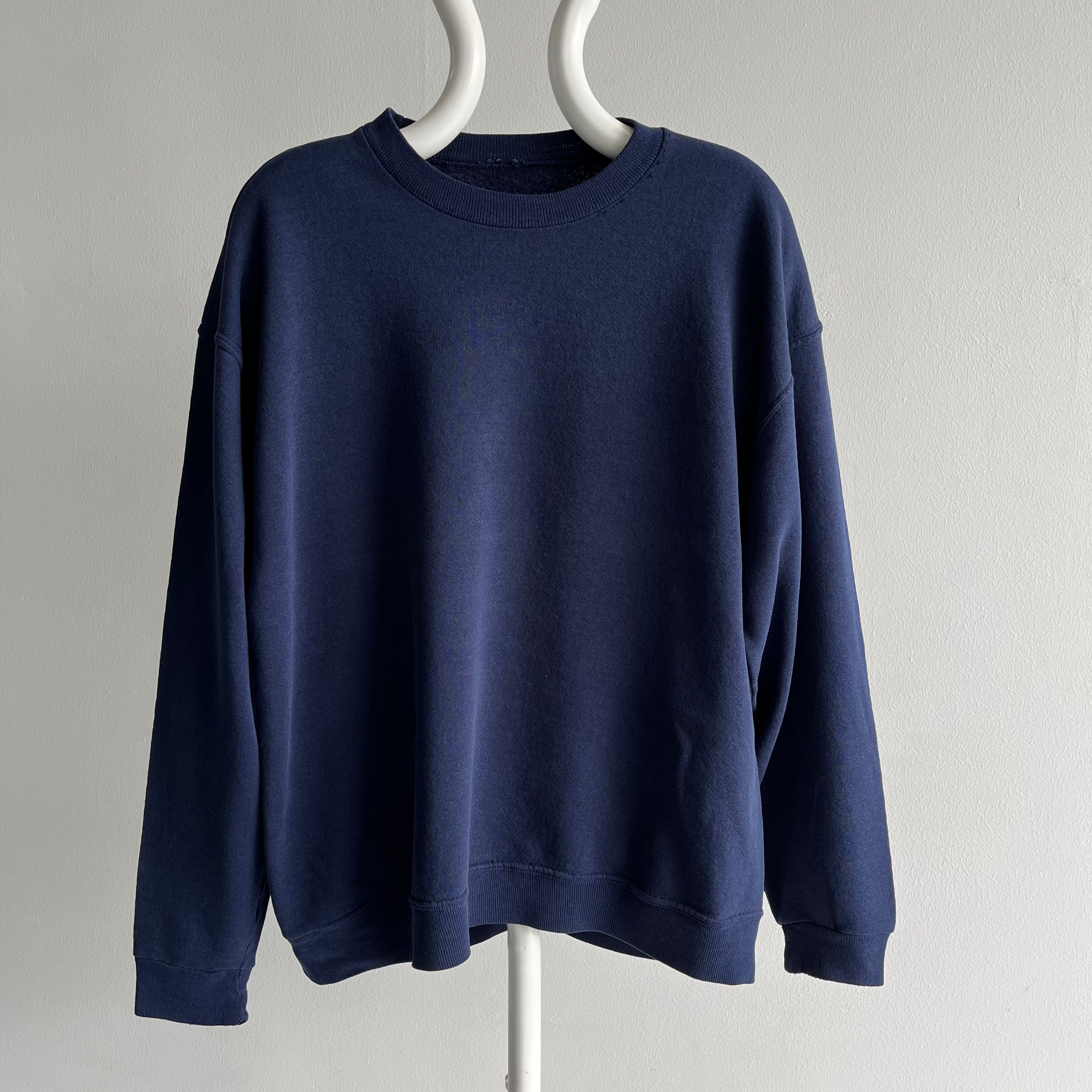 1990s BEAUTIFUL Slouchy Thinned Out Delightful Navy Sweatshirt