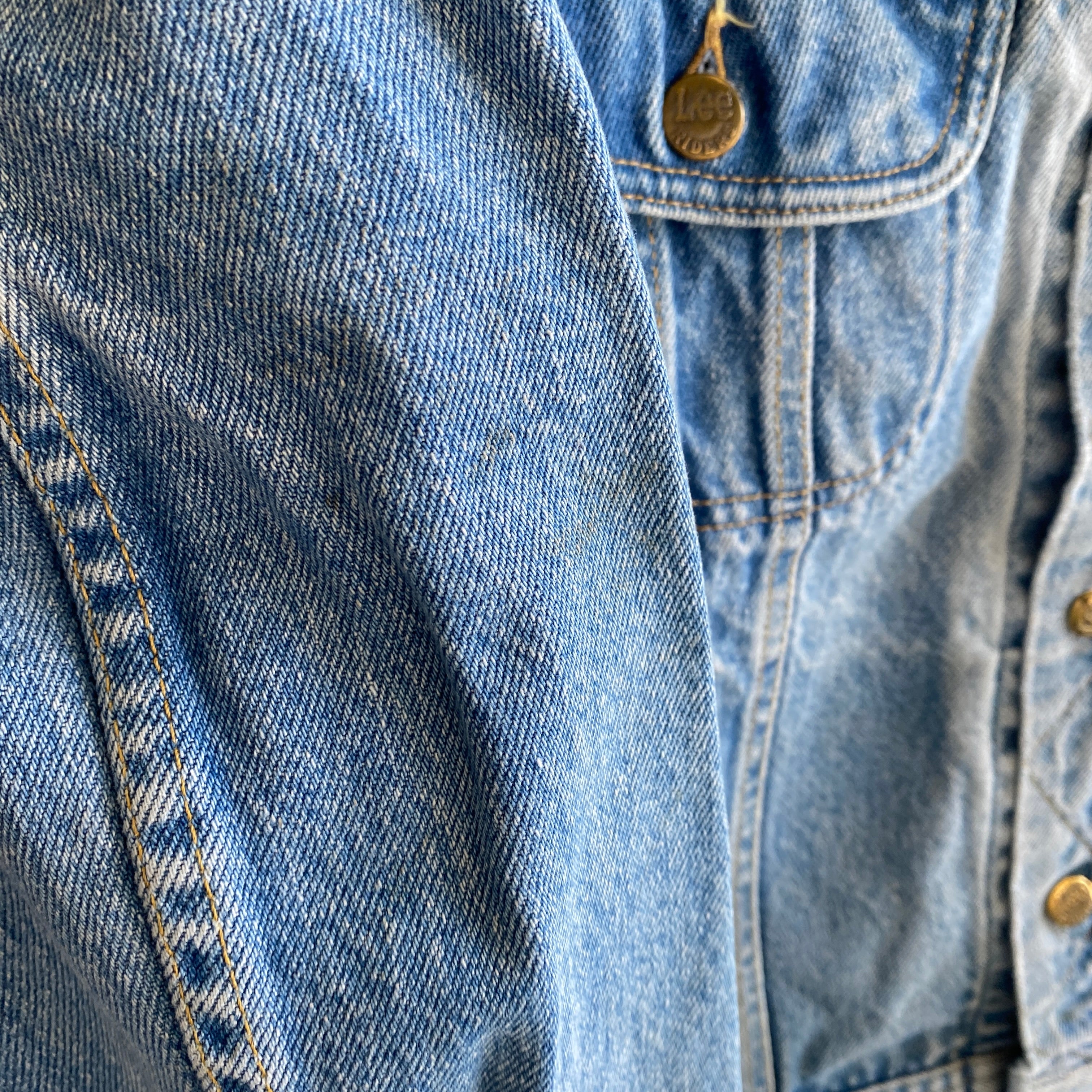 Veste en jean délavée plus légère Lee Brand des années 1980