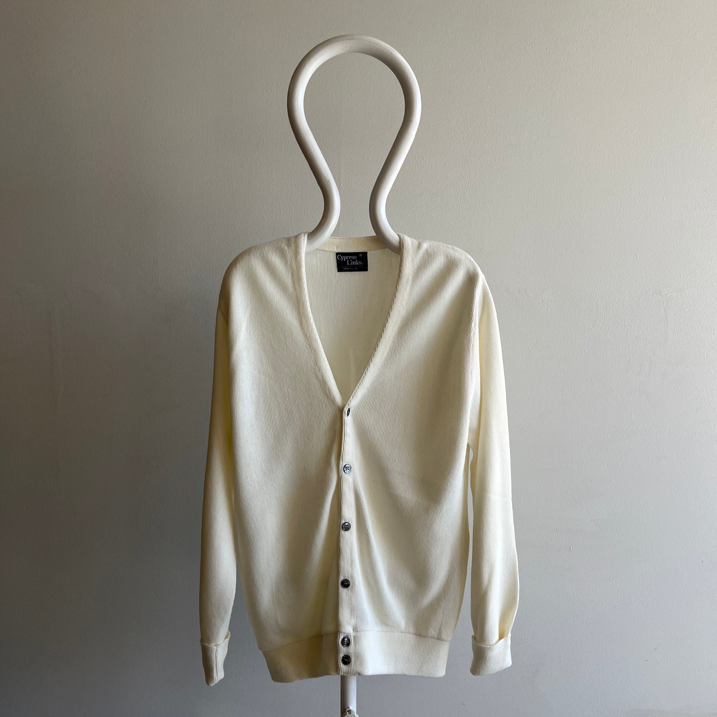 Cardigan en acrylique de style M. Roger blanc des années 1980