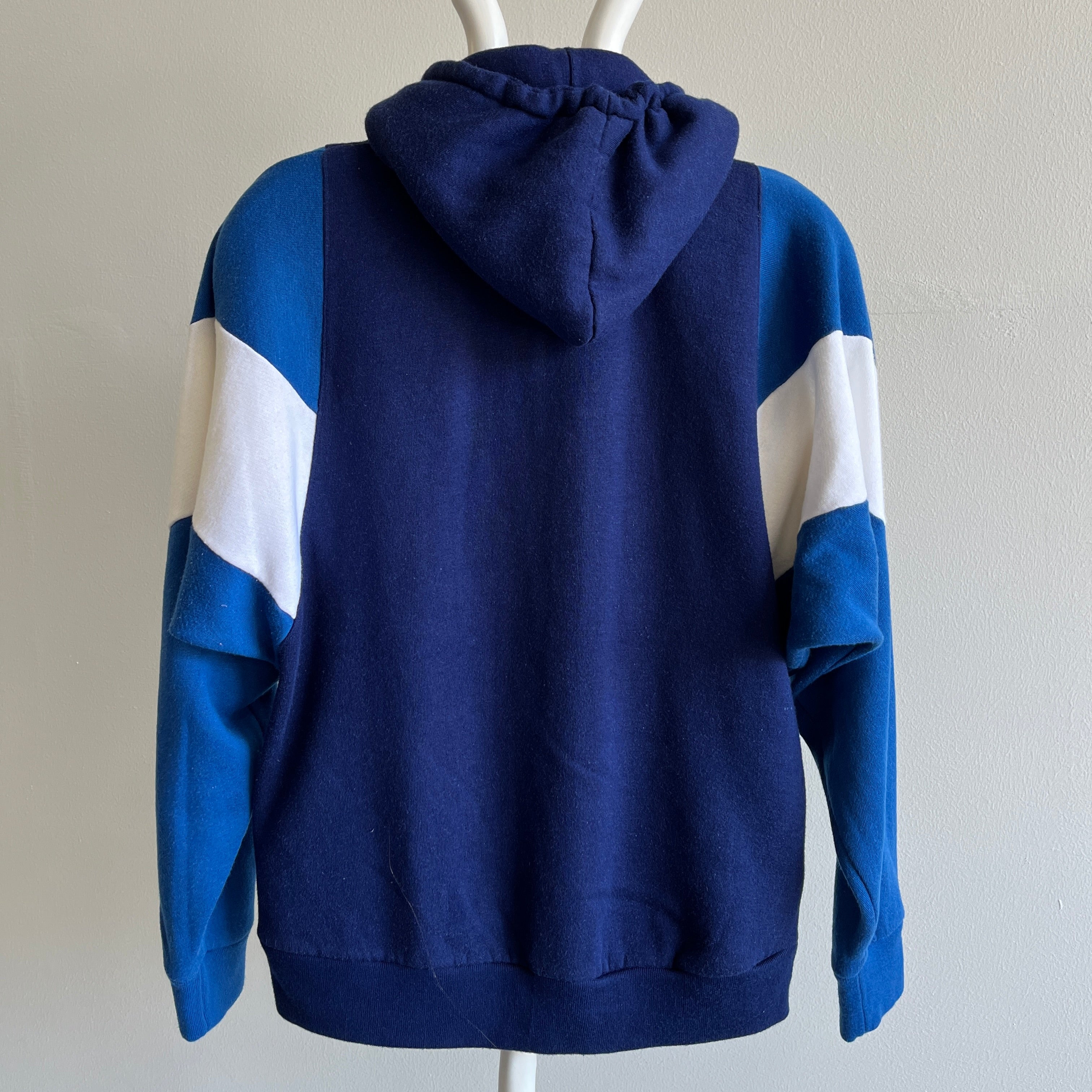 Sweat à capuche zippé super doux à manches dolman et blocs de couleurs des années 1980