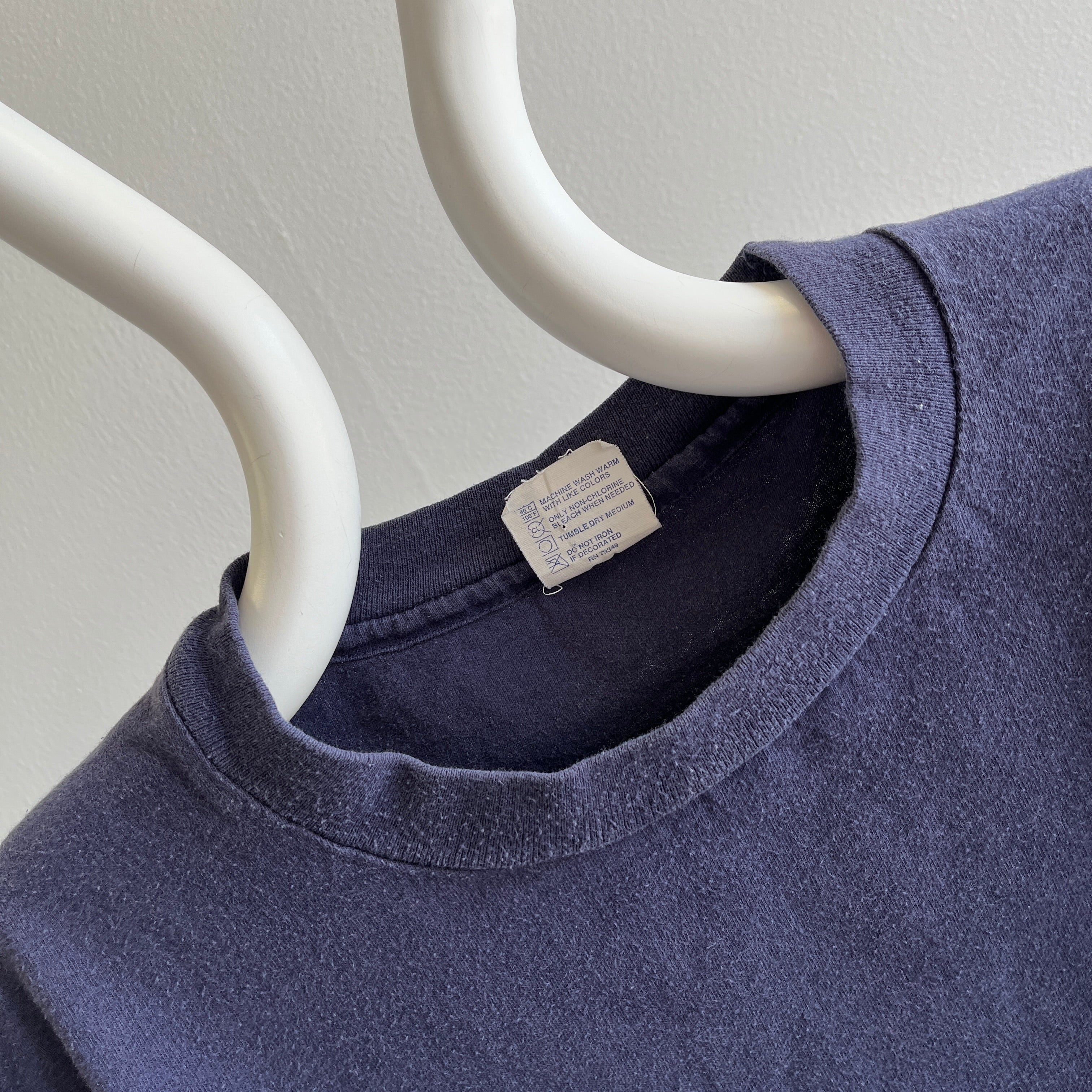T-shirt en coton bleu marine délavé des années 1990 - Coupe oversize