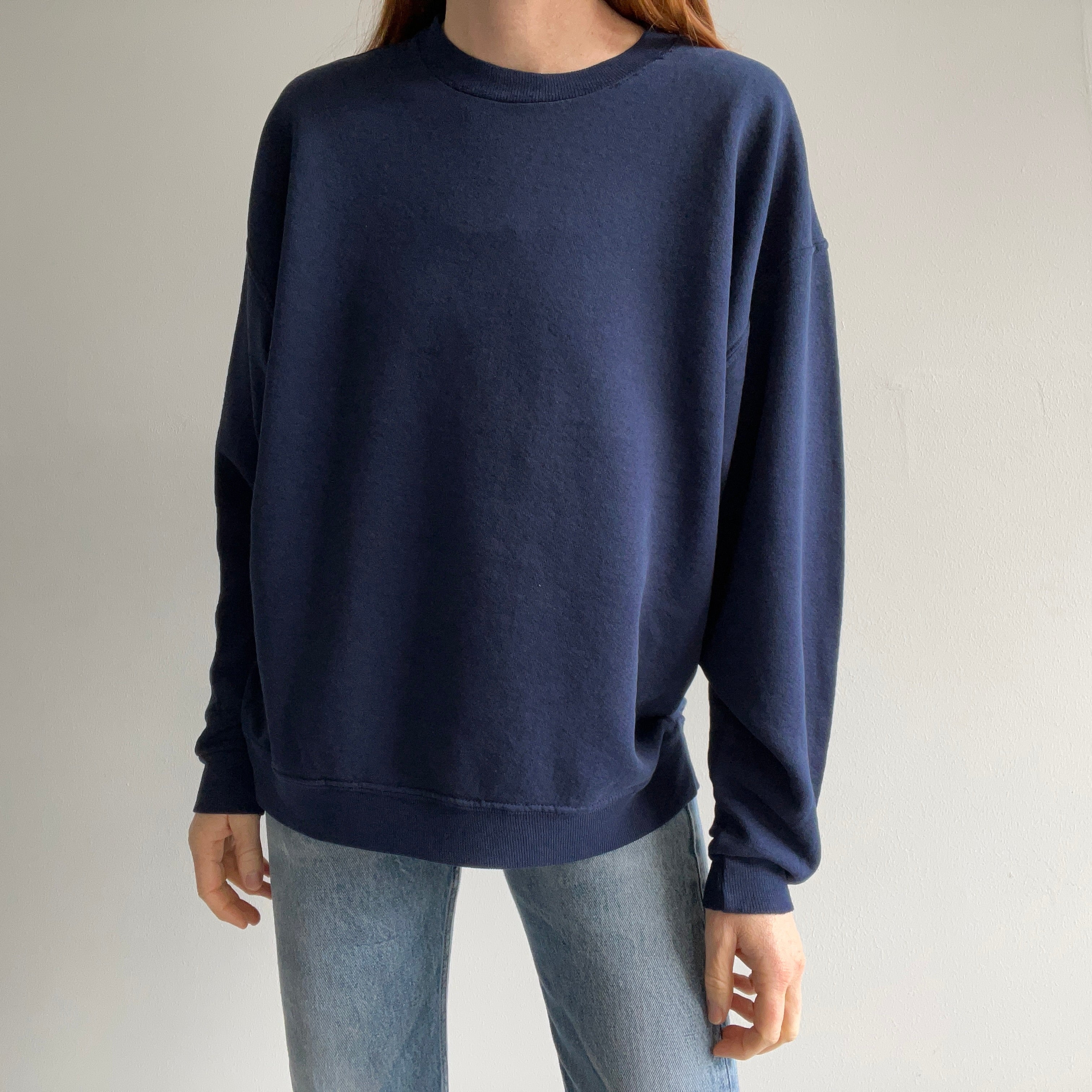 1990s BEAUTIFUL Slouchy Thinned Out Delightful Navy Sweatshirt