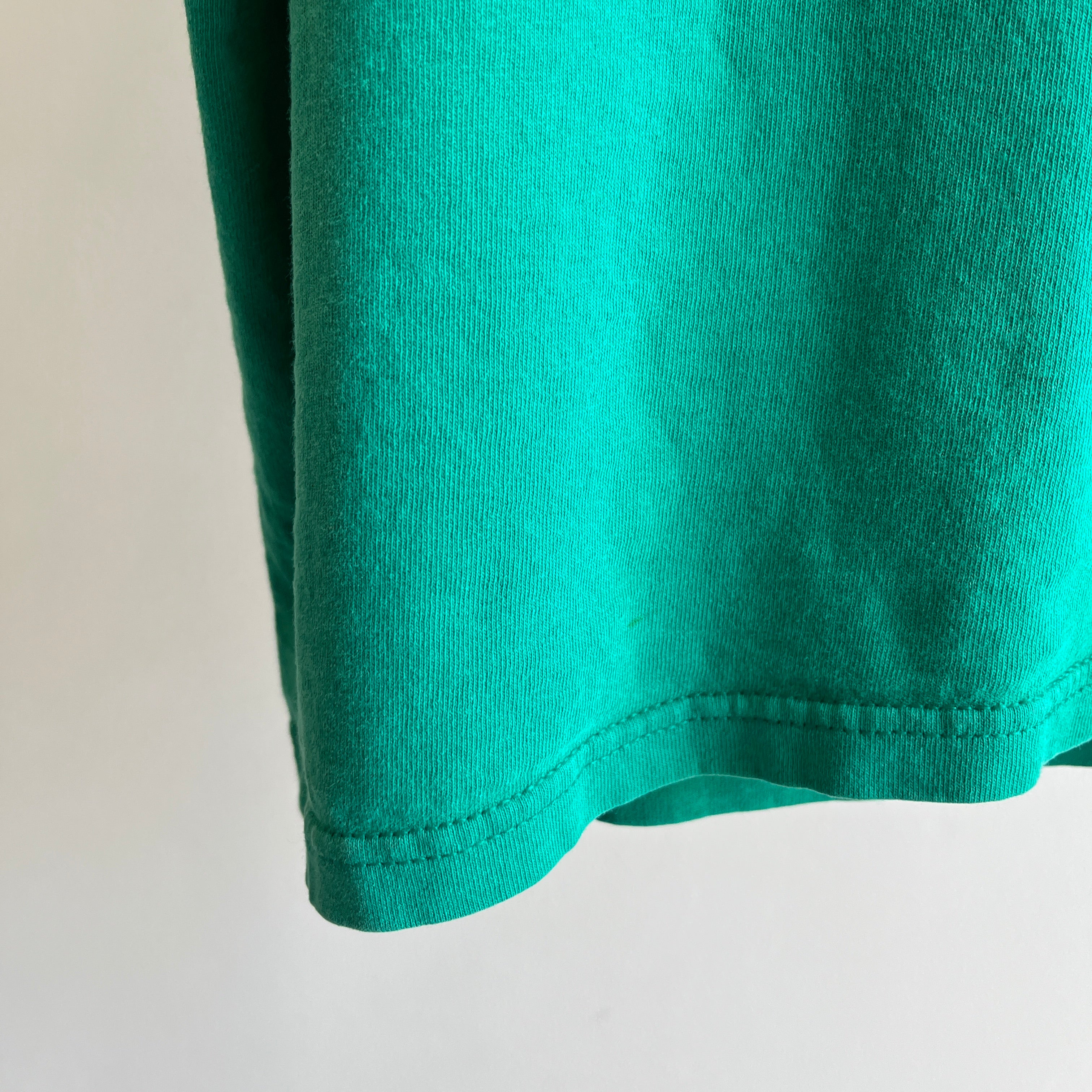 Vêtements officiels des Jeux olympiques des années 1990 Débardeur en coton vert/bleu sarcelle légèrement lambeaux