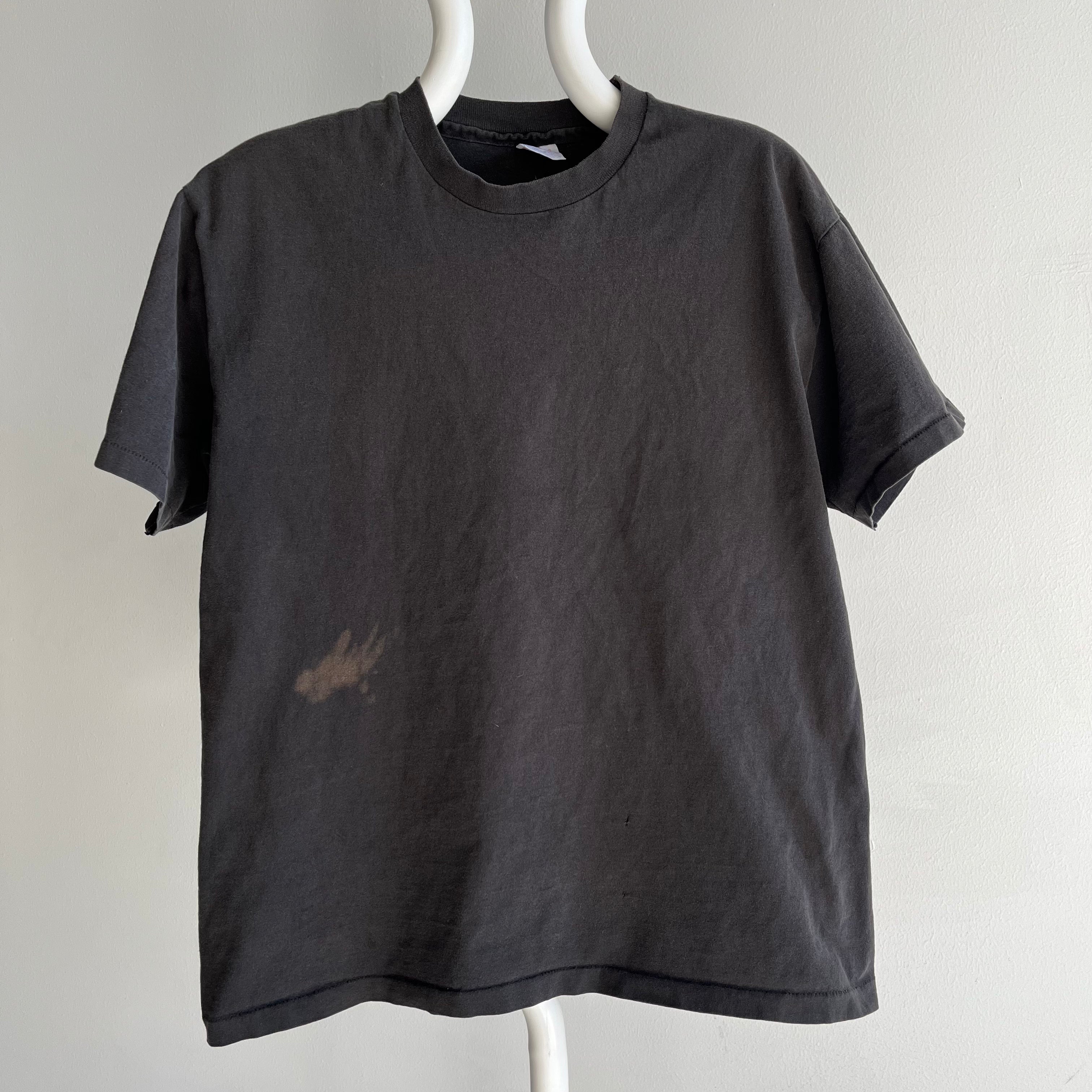 T-shirt noir vierge en coton de poids moyen des années 1990 avec usure