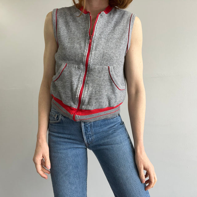 Gilet bicolore gris et rouge des années 1980 - légèrement battu