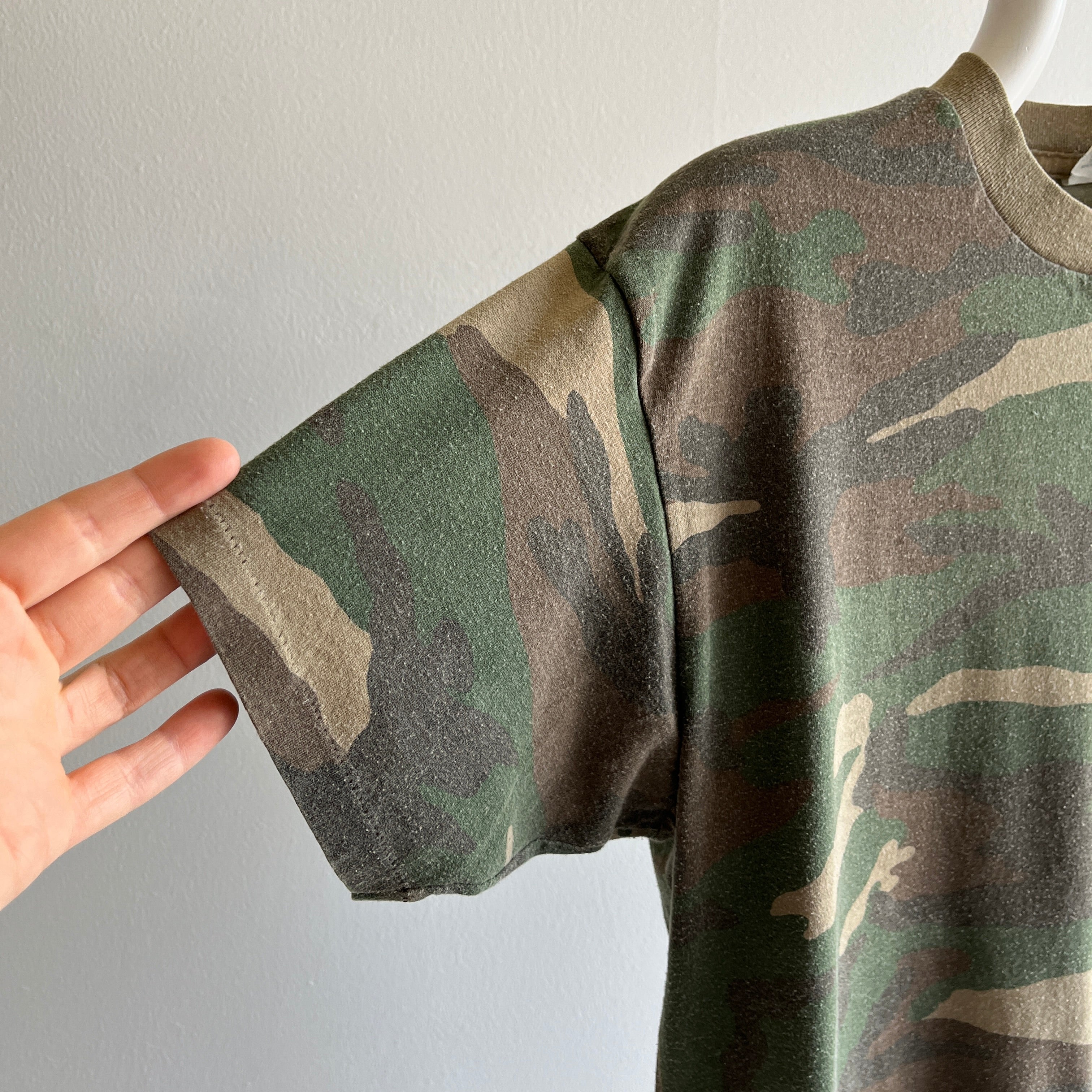 1980s 50/50 Brand Triangle Pocket Camo - CECI !!!