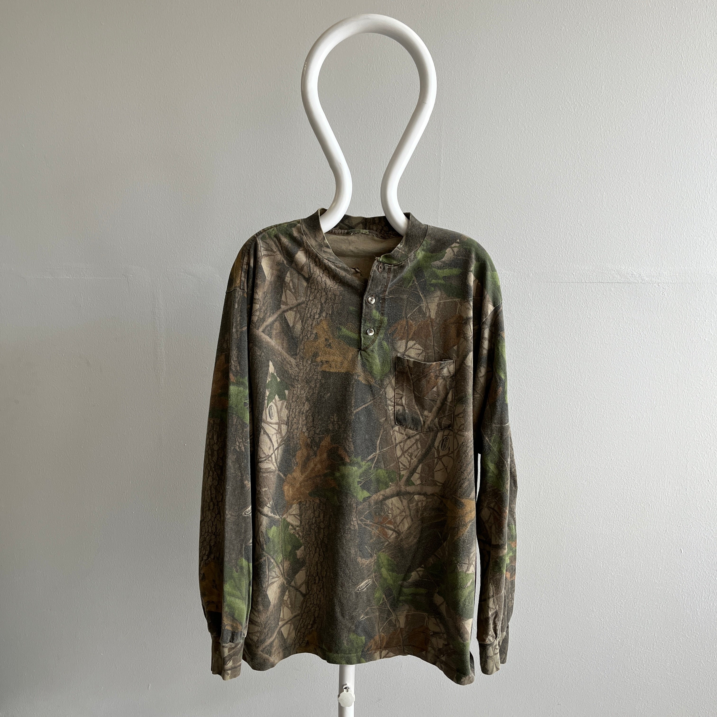1980s Hunting Camo Long Sleeve Cotton Henley Shirt
