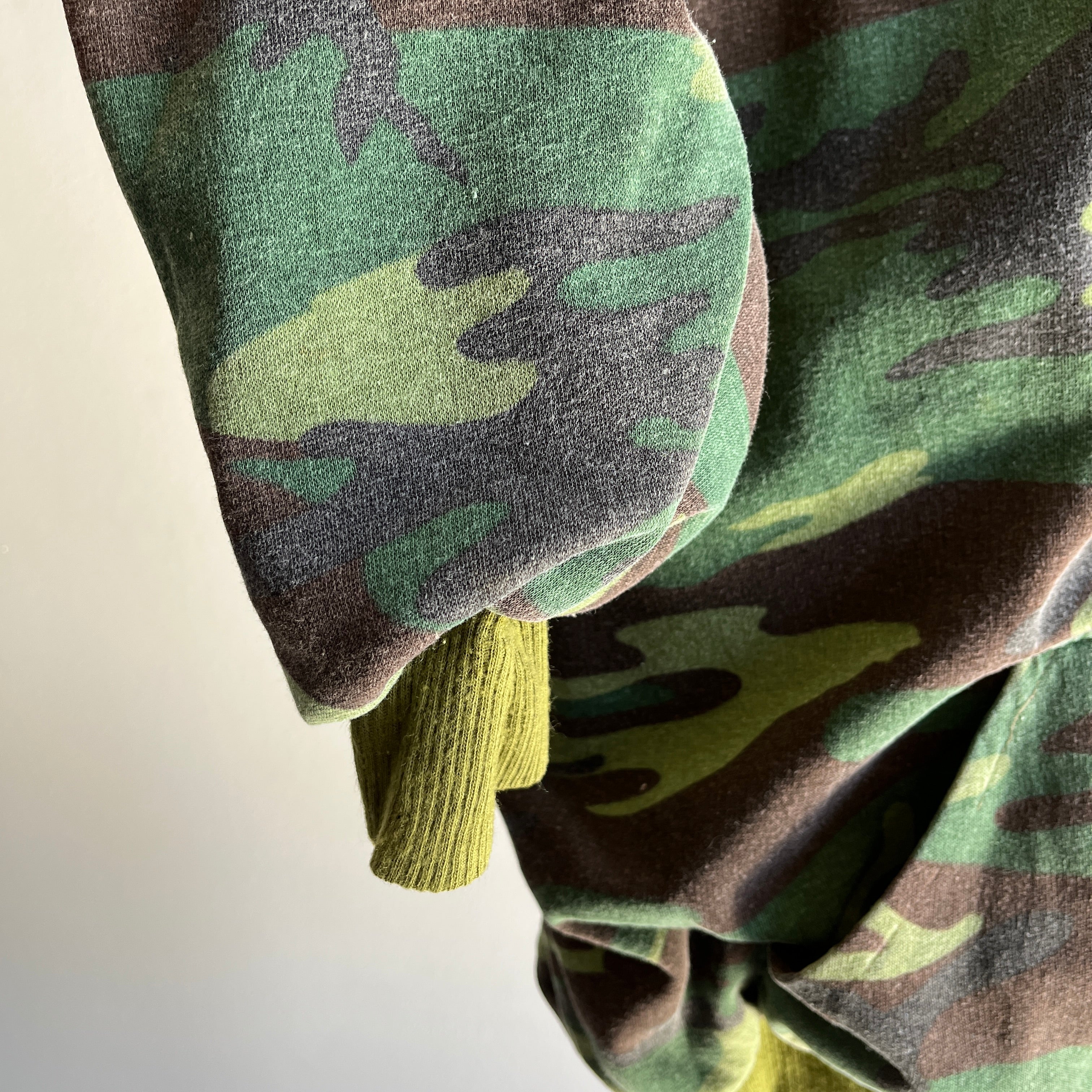 Sweat à capuche zippé camouflage épais des années 1970
