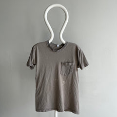 1980s Perfectly Beat Up Solid Gray Cotton Pocket T-Shirt !!!