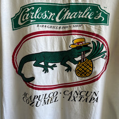 T-shirt touristique mexicain EPIC Carlos'n Charlie's Bar & Grill & Pawn Shop des années 1990