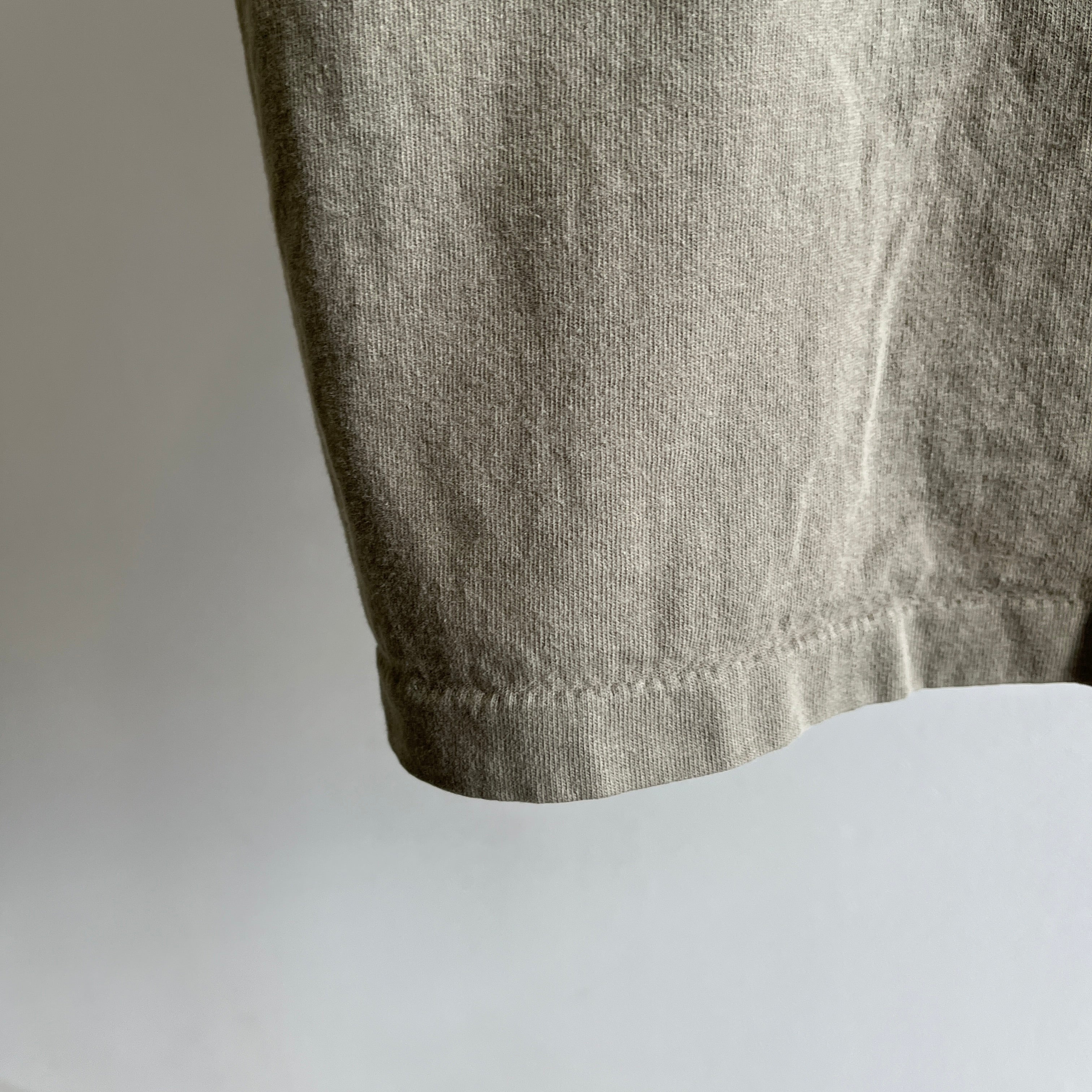 T-shirt en coton blanc sable/kaki des années 1990