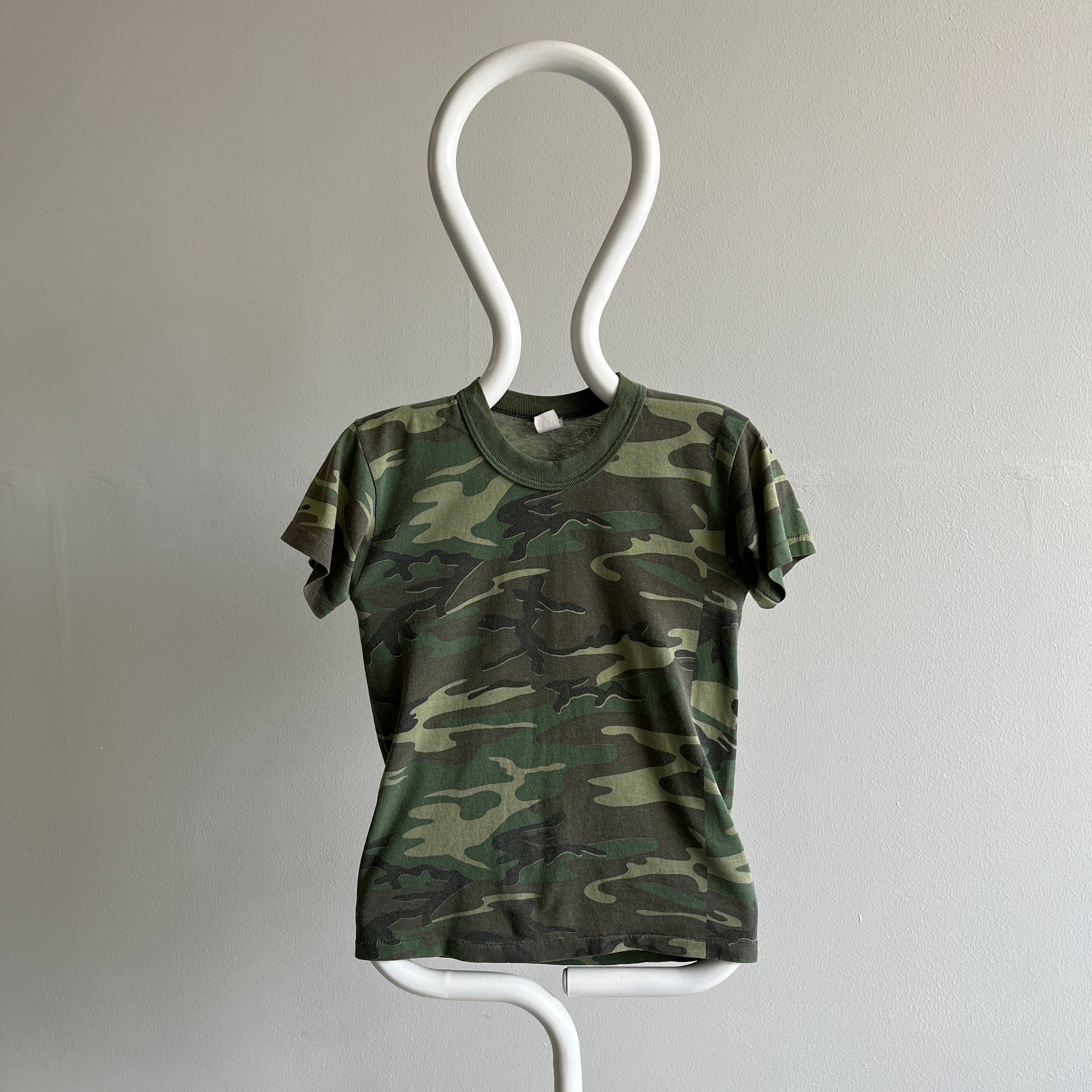 T-shirt camouflage XS des années 1980