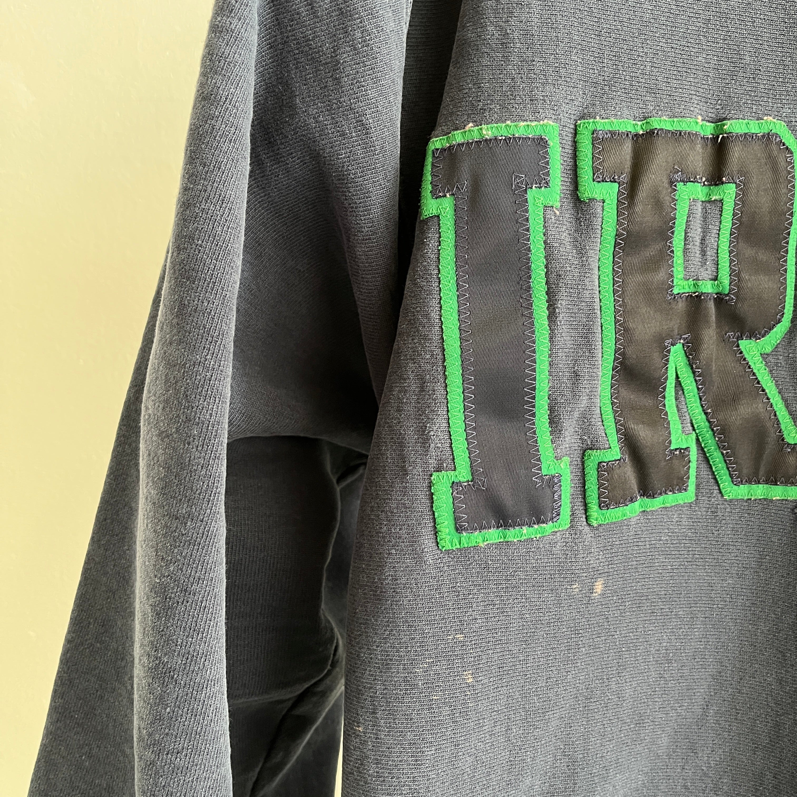 1980/90s Thrashed Beat Up Notre Dame IRISH Reverse Weave Heavy Weight Sweatshirt