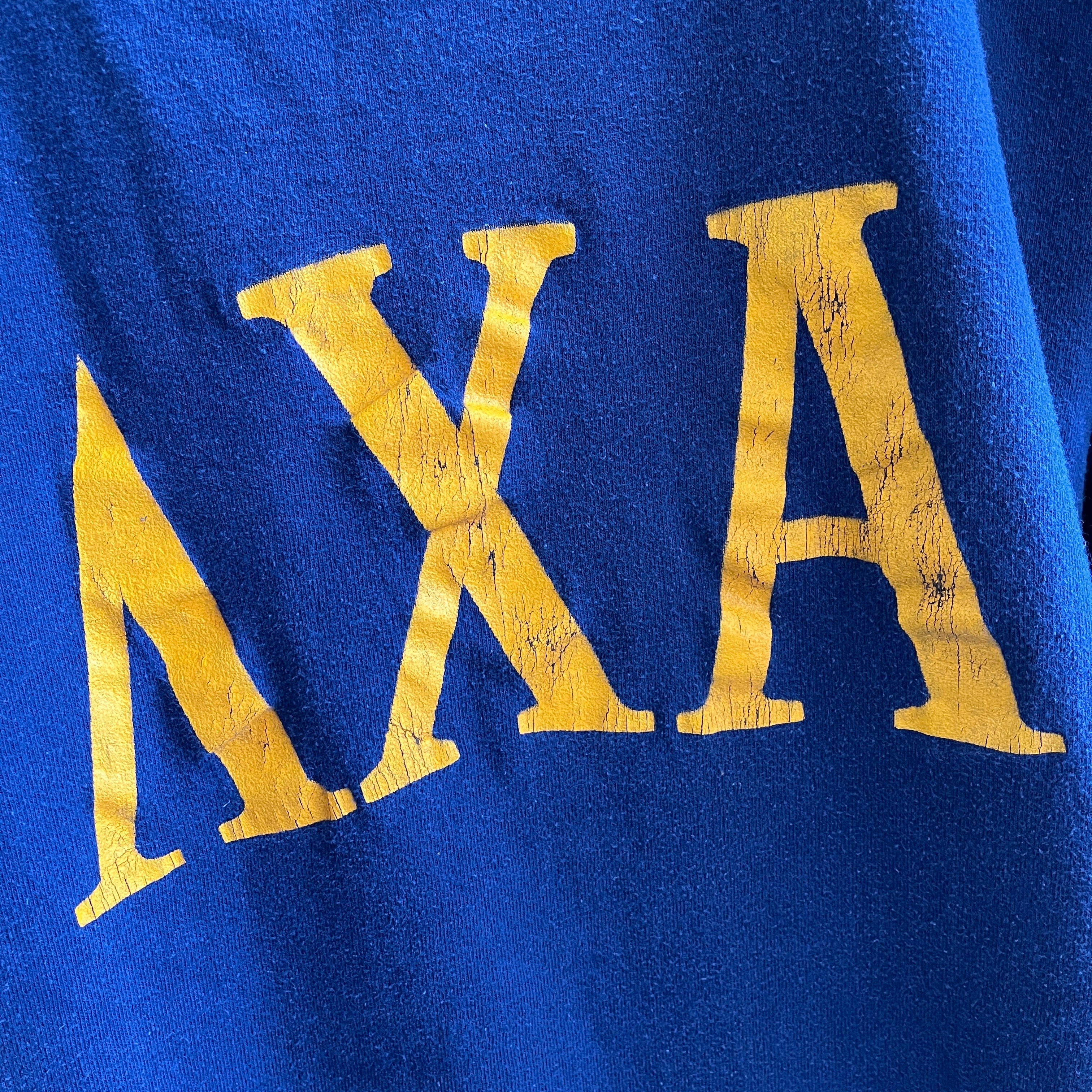 T-shirt de football de la fraternité AXA Lambda Chi Alpha des années 1970