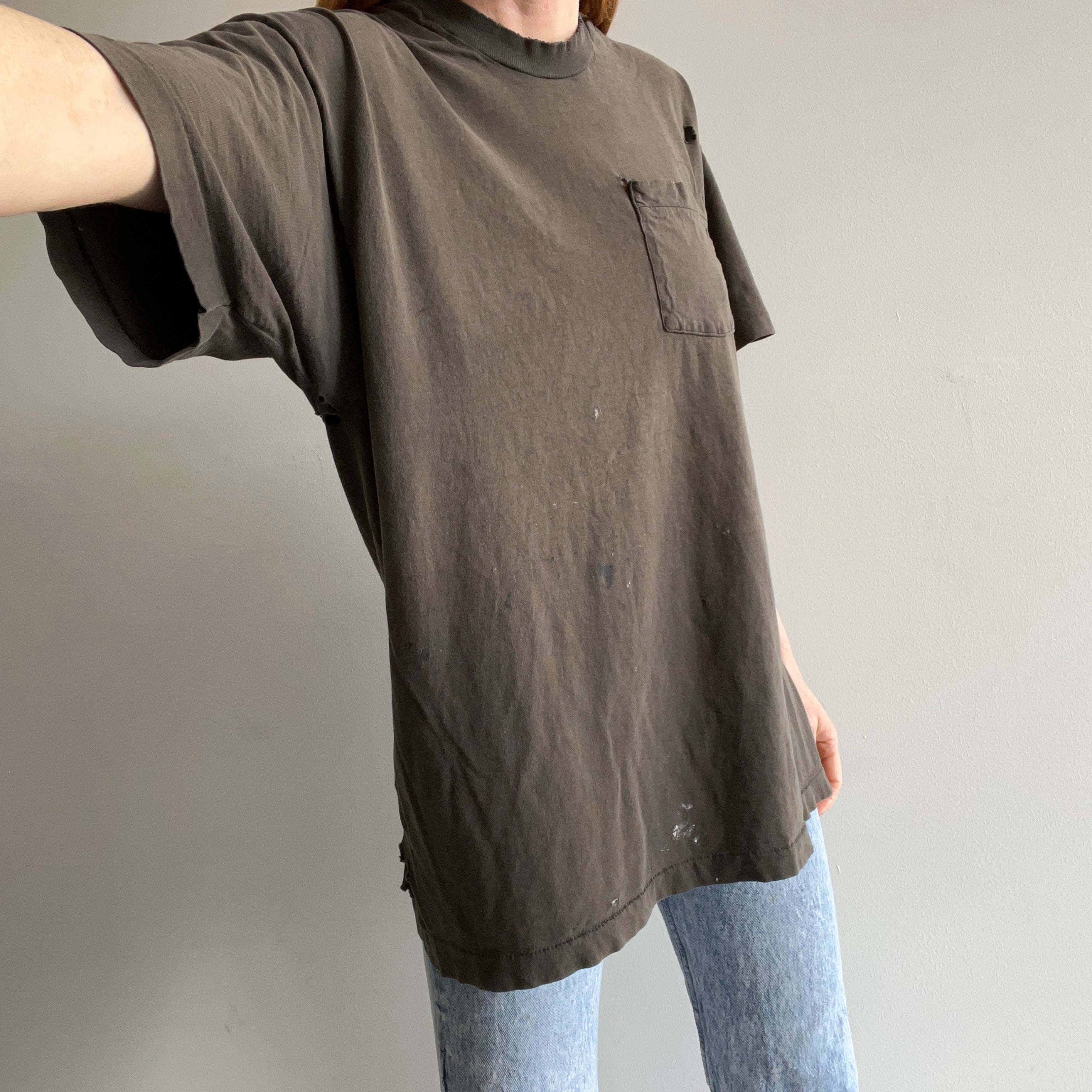 1990s Grade F Blank Faded Black Pocket T-Shirt - Single Stitch