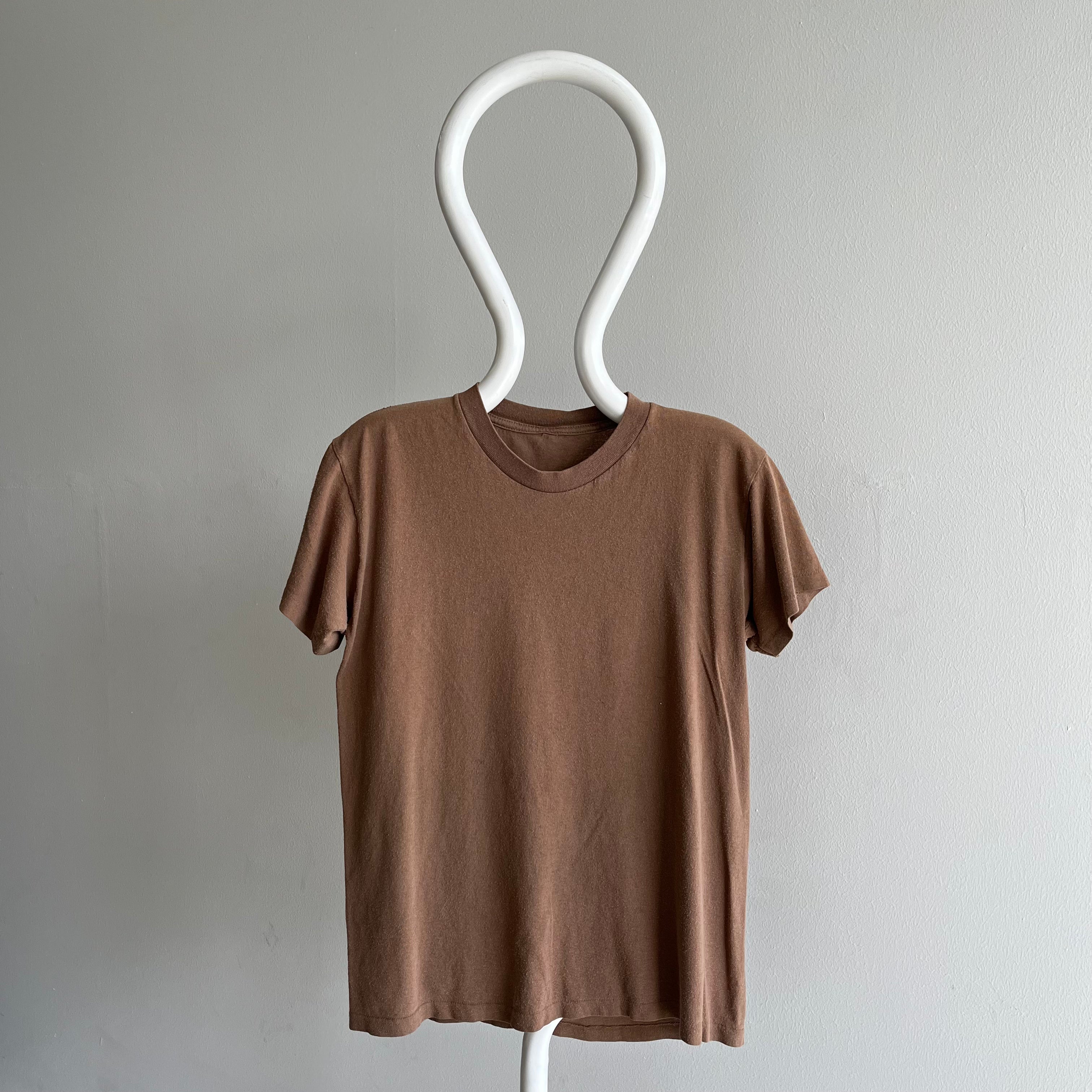 T-shirt militaire marron doux et ample des années 1980