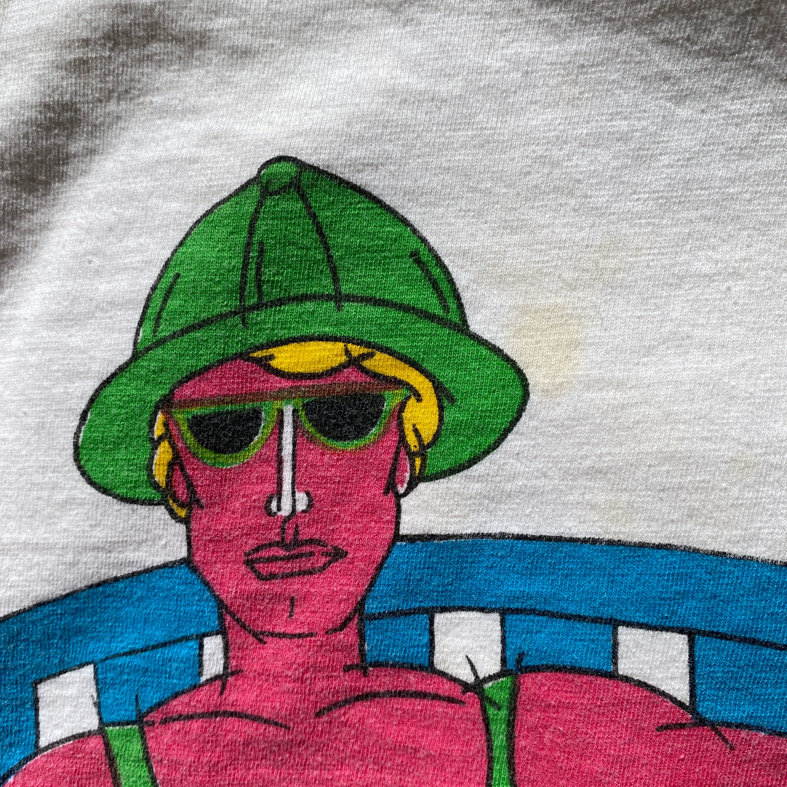 1980s AMAZZZZING Zinc On Nose of Hot Pink Guy T-Shirt + Backside