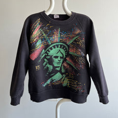 1980s Statue Of Liberty New York Puffer Paint Sweatshirt - OMG!