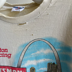 1997 Winston Racing Beat Up and Thrashed T-shirt en coton blanc cassé parfaitement