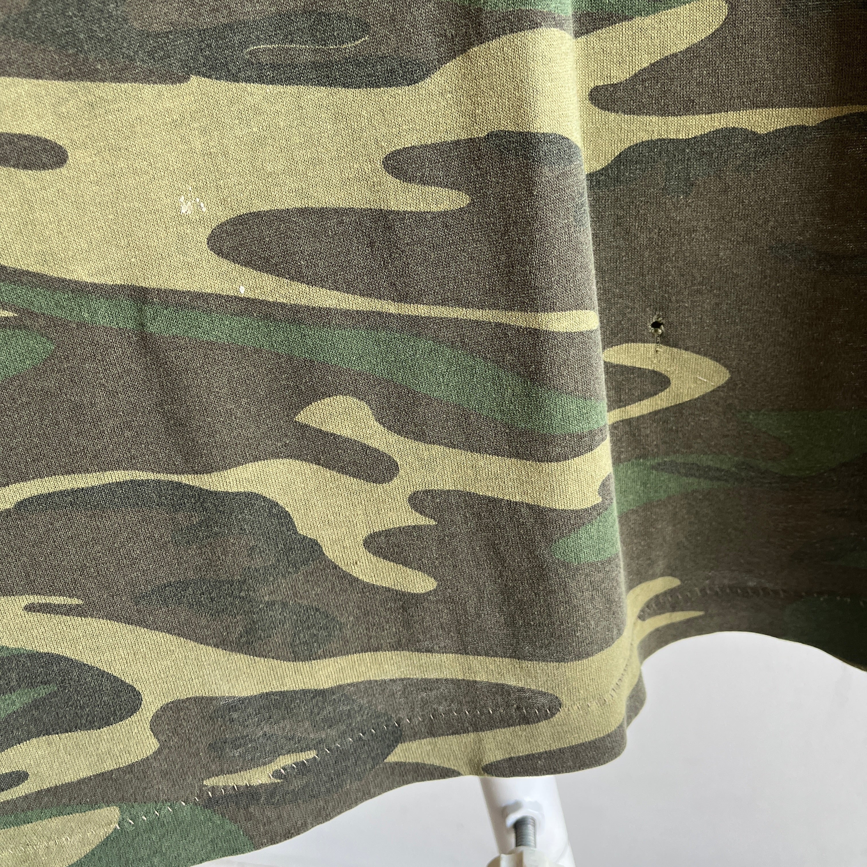 1990s/00s EXtremely Slouchy DIY Camo T-Shirt