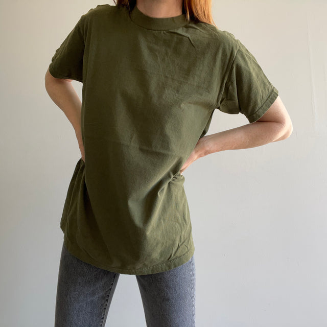 T-shirt vert armée des années 1990 fabriqué aux États-Unis