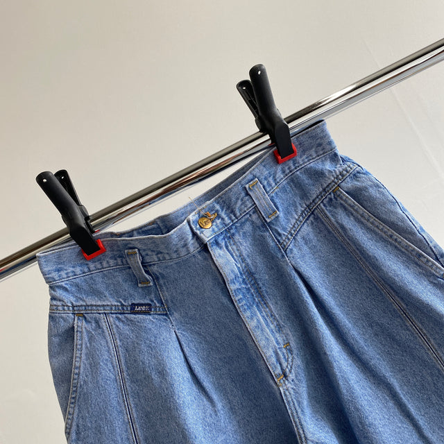 1980s 33" USA MADE Lee Light Wash Pleated "Mom Jeans"
