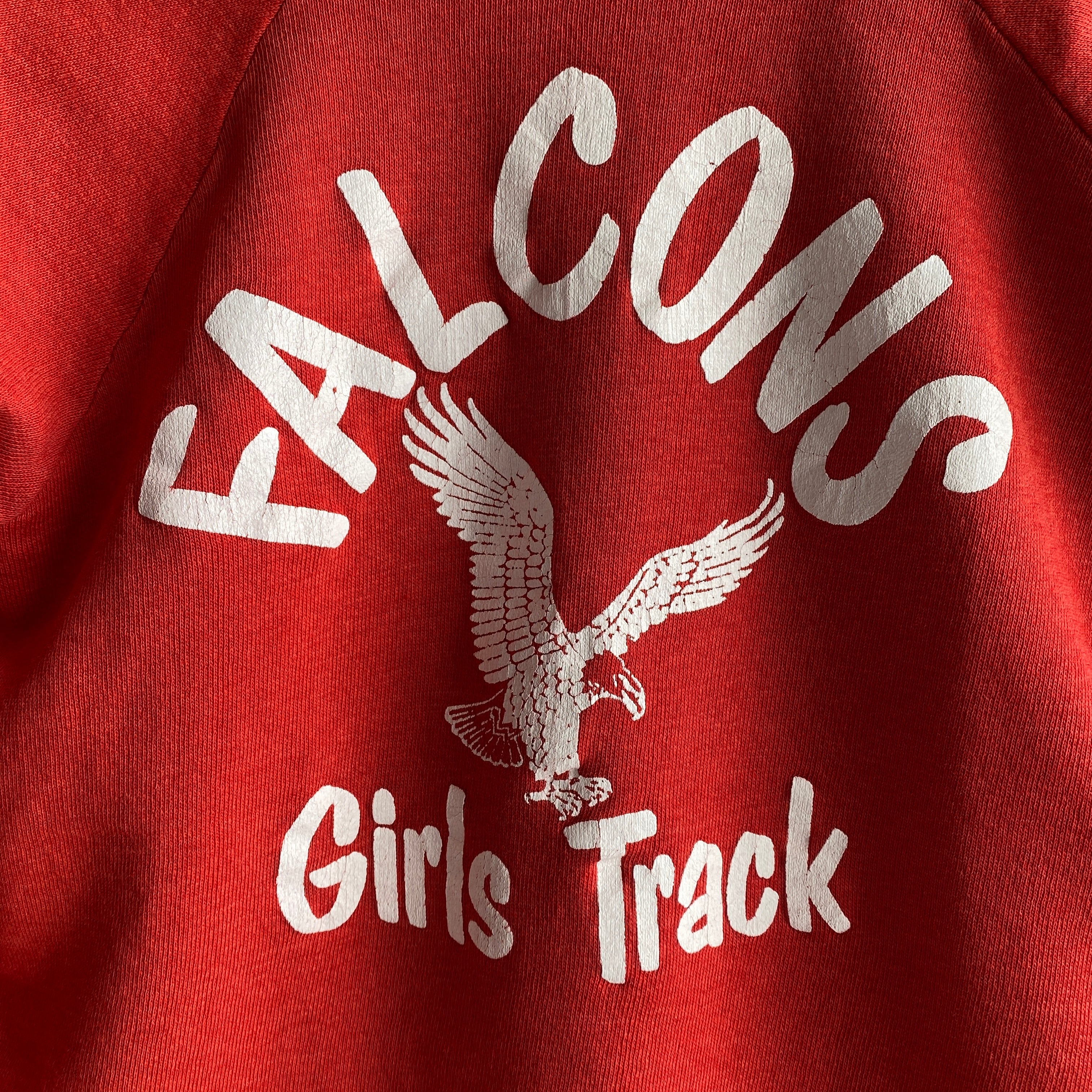 1960/70s Falcons Girls Track par College House - OUI !