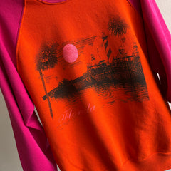 Sweat-shirt touristique bicolore de style baseball des années 1980 par Jerzees - CECI !!!
