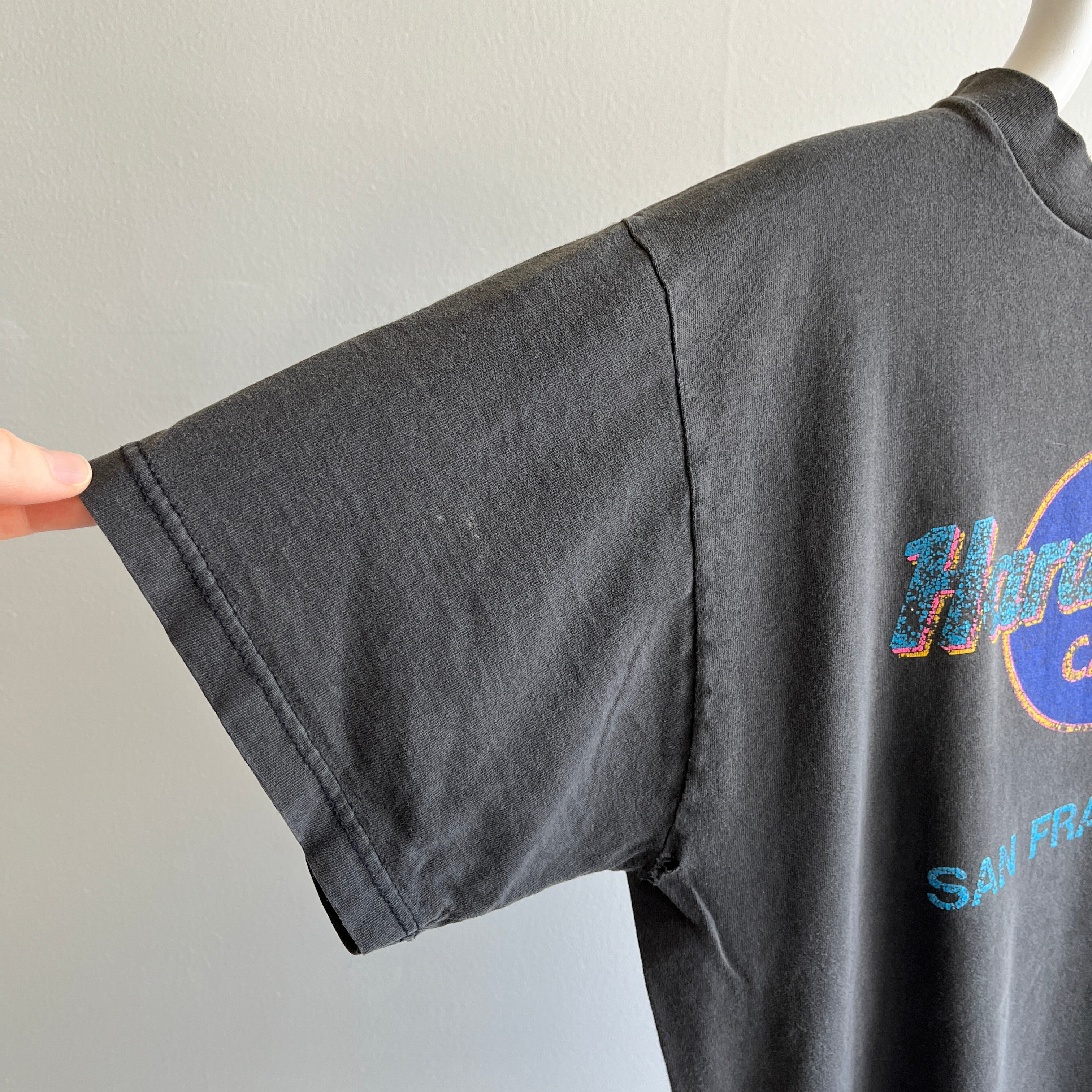 T-shirt San Francisco Beat Up Hard Rock Cafe des années 1990