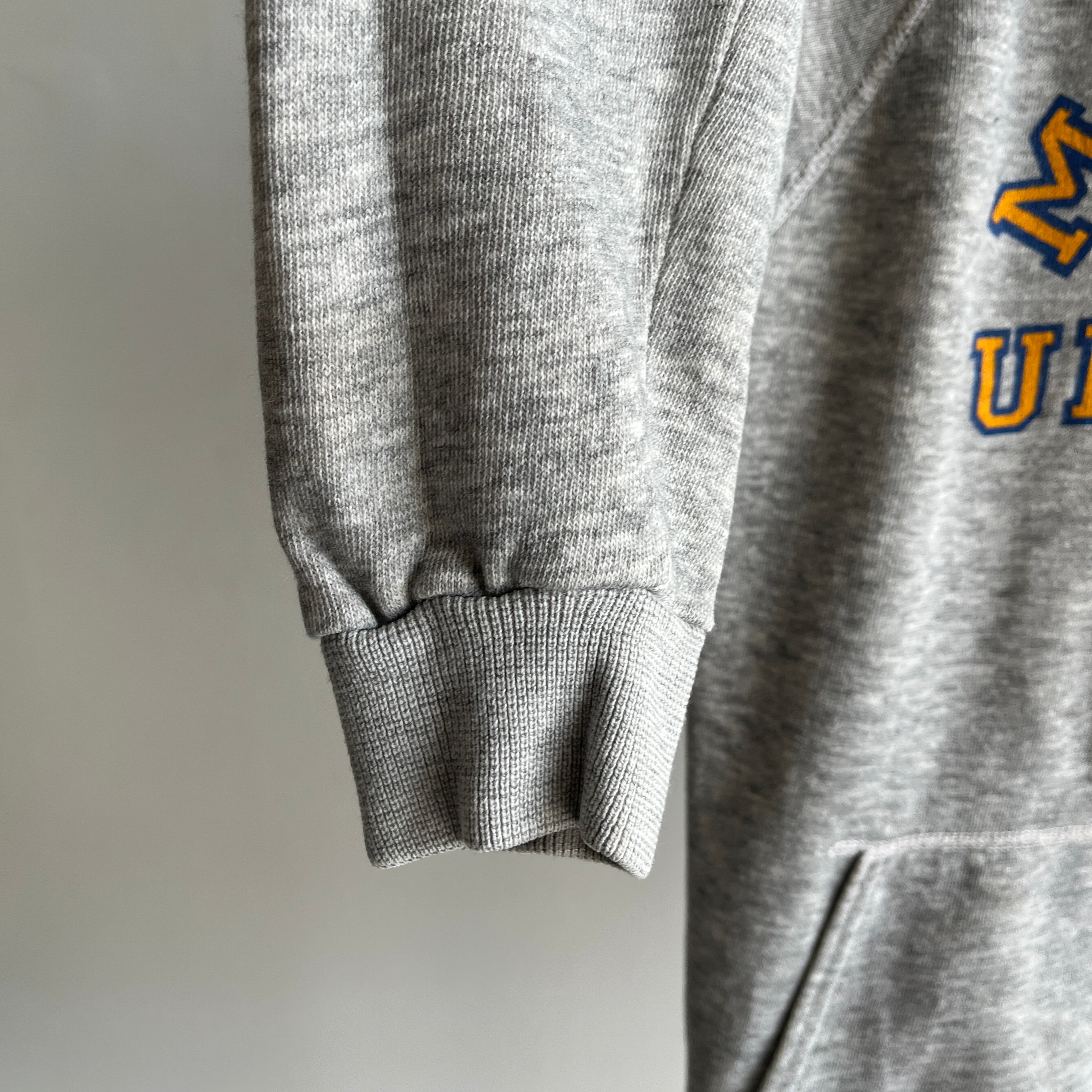 1970/80s Marquette University Super Thin and Thrashed Pull Over Hoodie