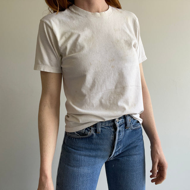 T-shirt blanc vierge parfaitement teinté des années 1990 (utilisé pour être)