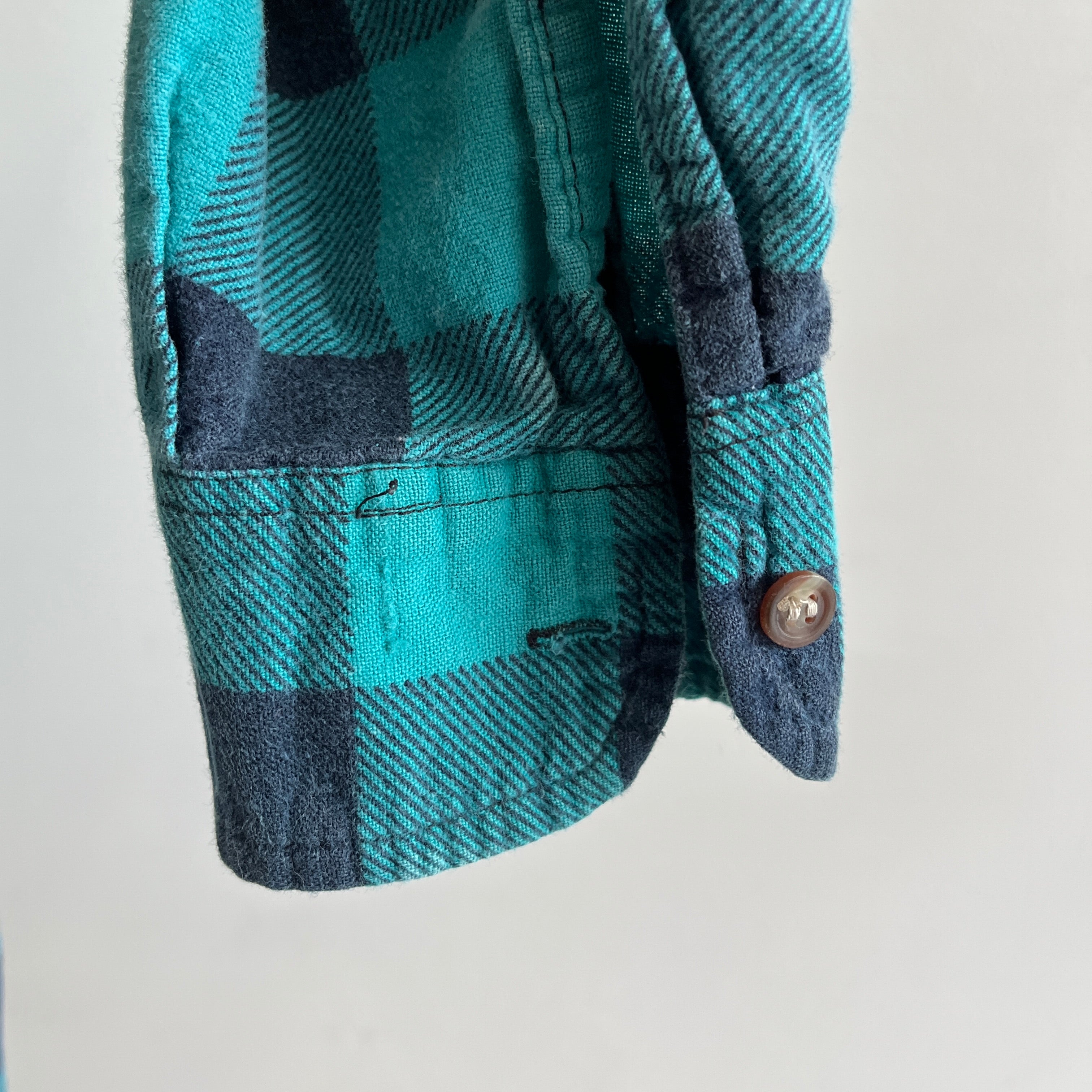 1990/2000s Teal Buffalo Plaid Paint Stained Cotton Flannel