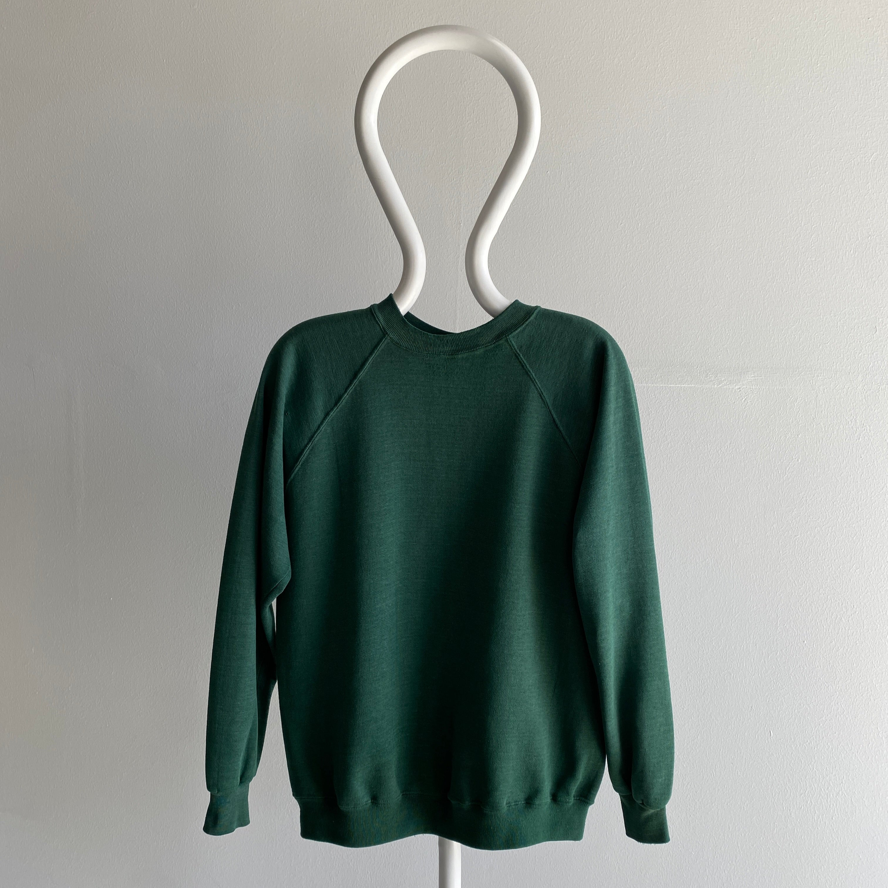 Raglan vert foncé délavé et usé des années 1970