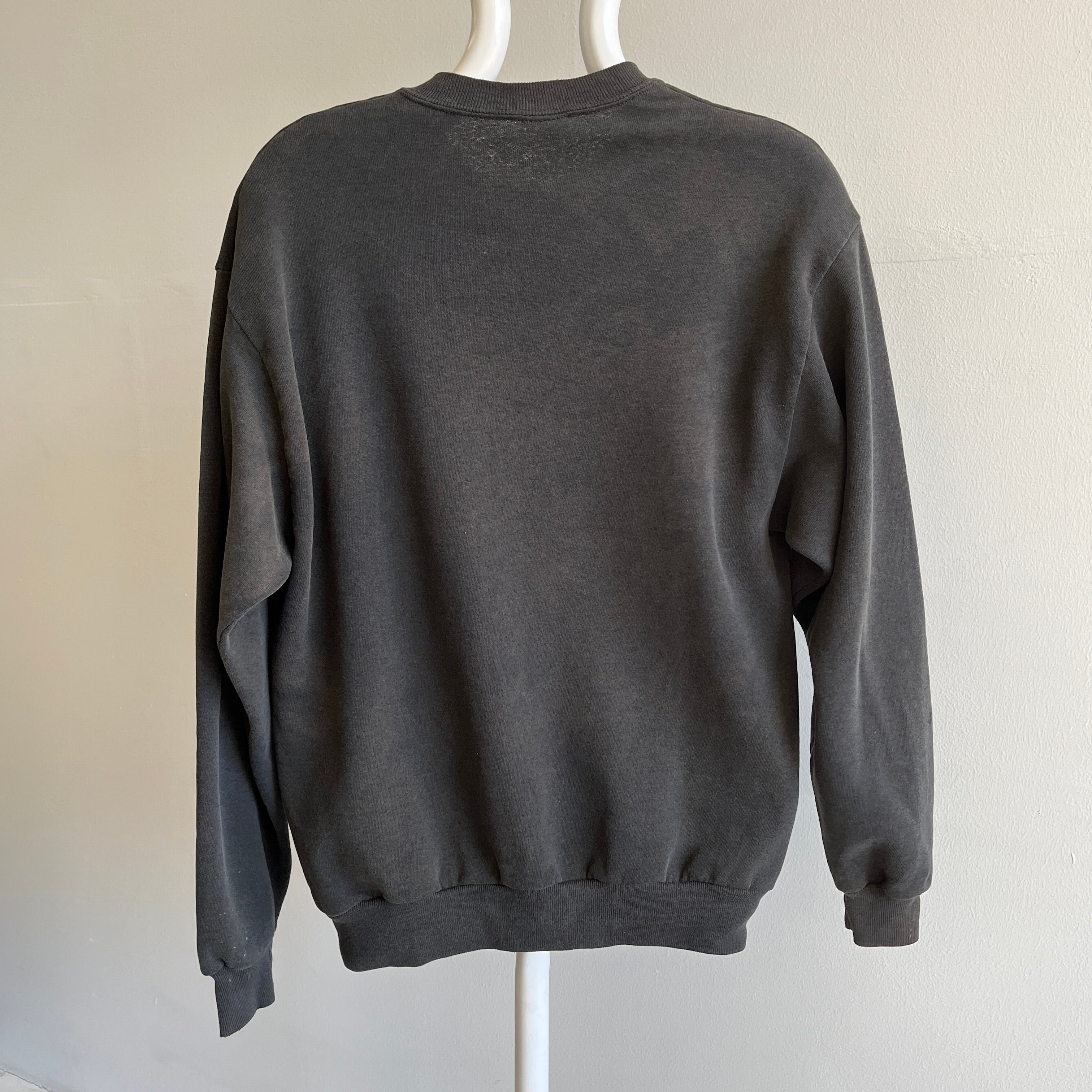 1980s EPICALLY SUN FADED Black/Gray/Brown Sweatshirt