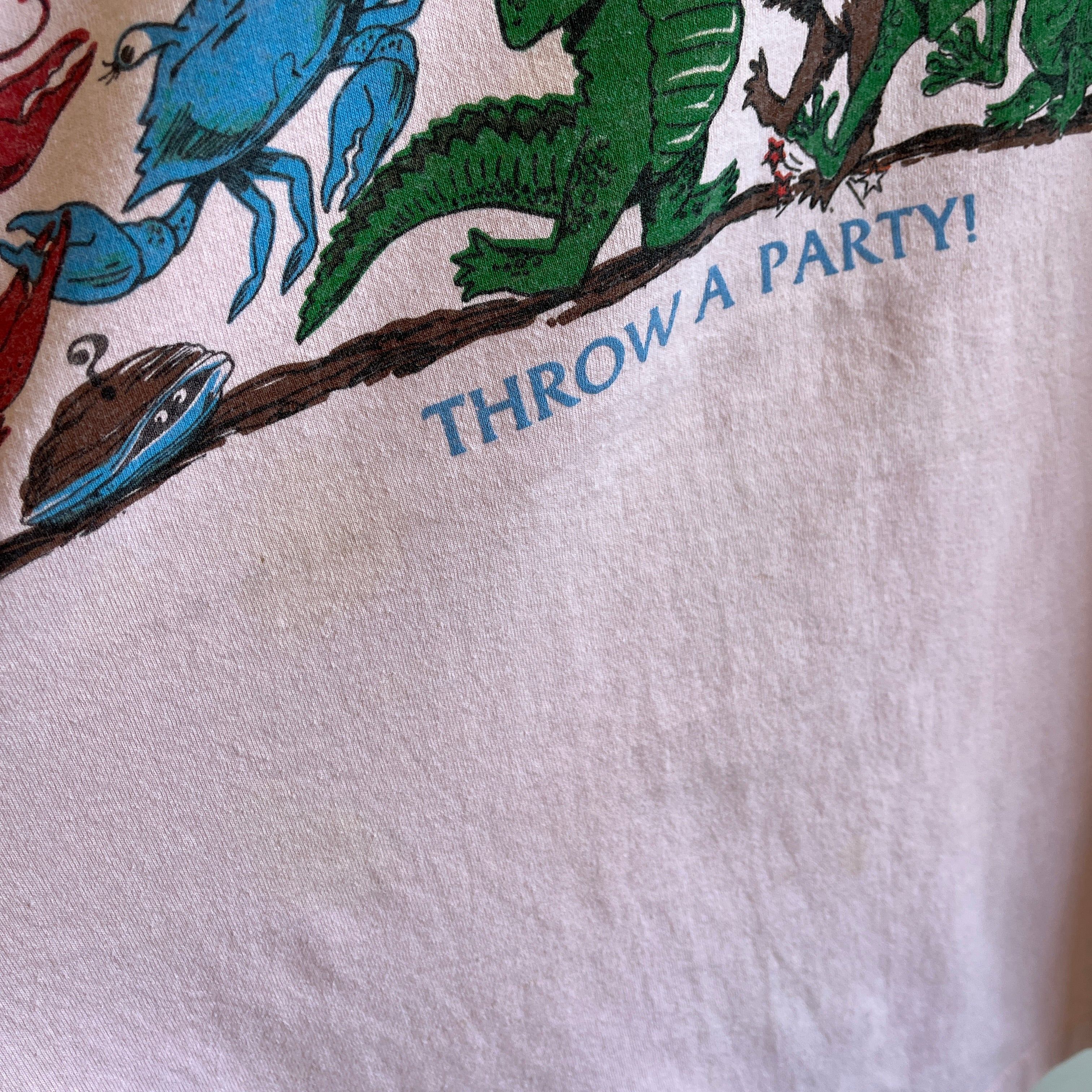 1988 Support Louisiana Wildlife - Throw a Party - Wrap Around T-Shirt – Red  Vintage Co