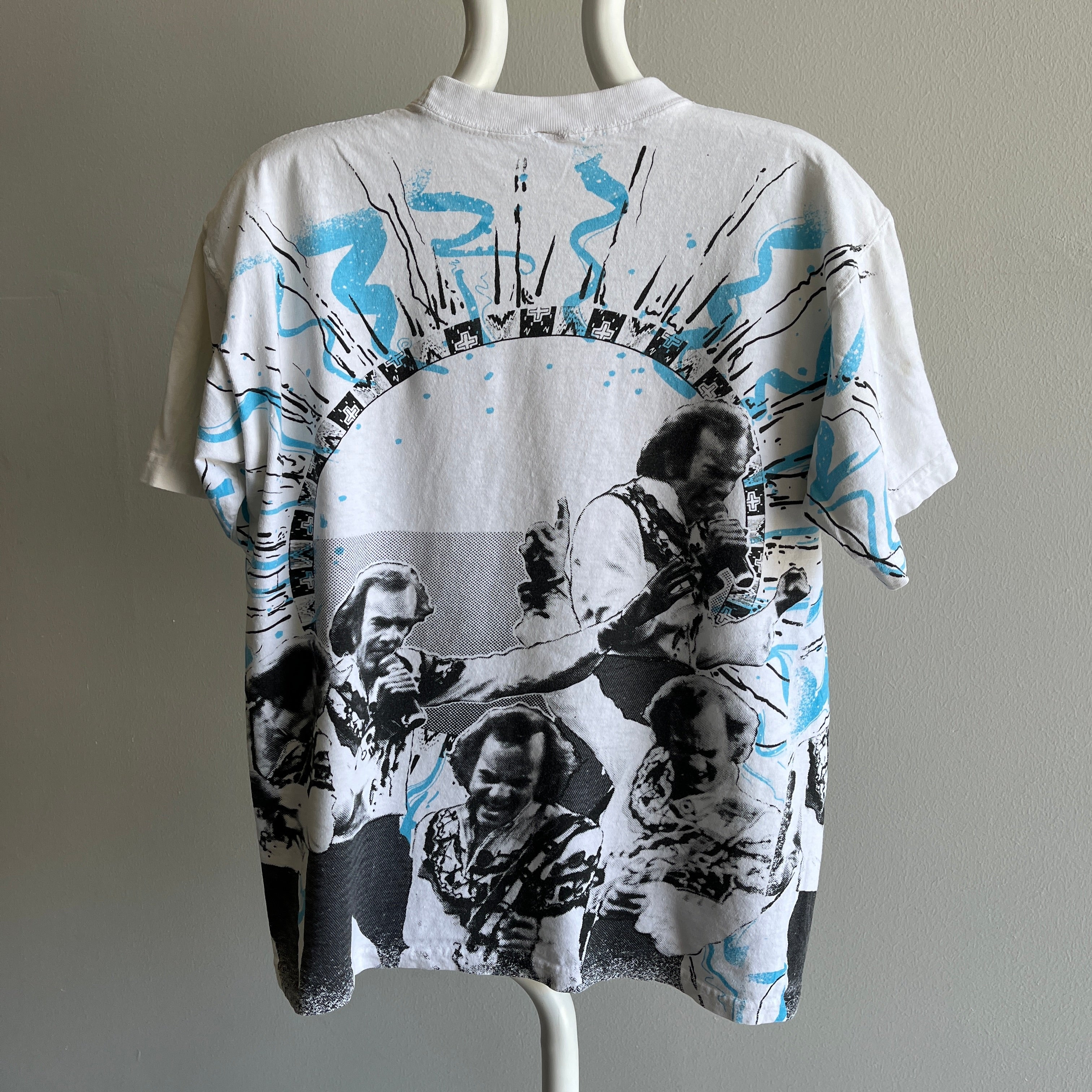 1992 Neil Diamond Wrap Around T-Shirt