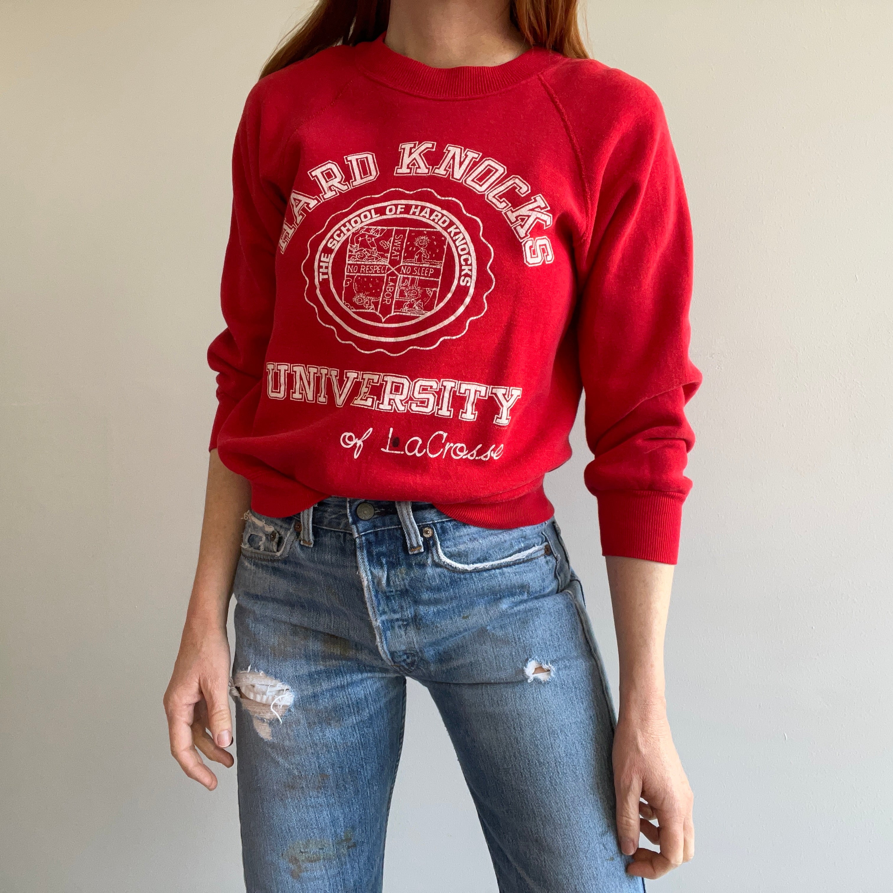 Sweat-shirt Hard Knocks University of LaCrosse des années 1980