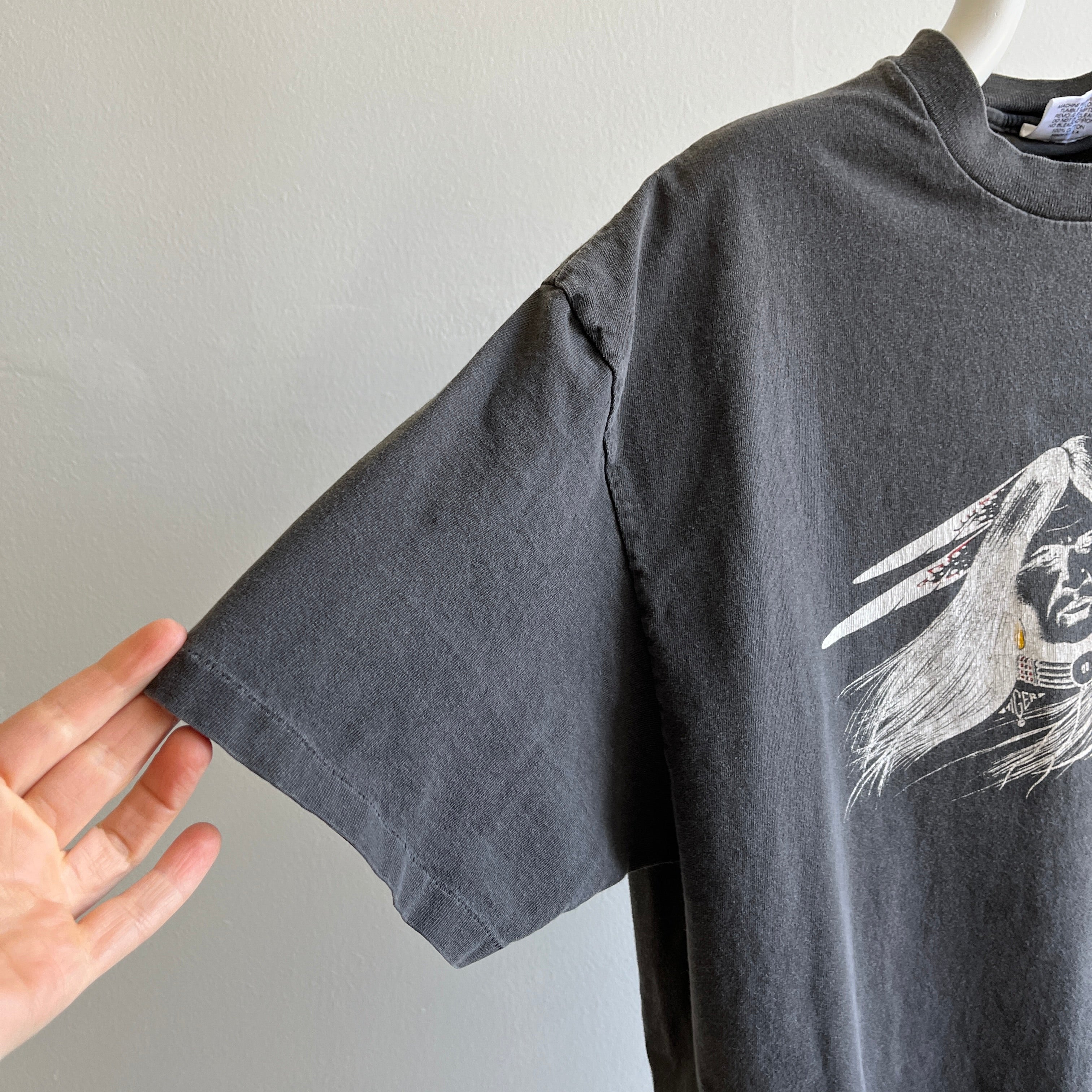 T-shirt aigle amérindien attrape-rêves fané des années 1980