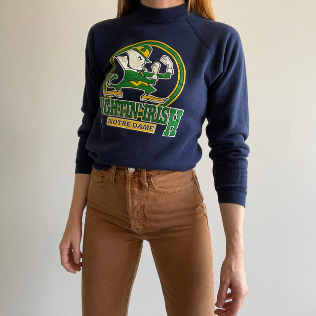 Sweat Notre Dame des années 1980 plus petit