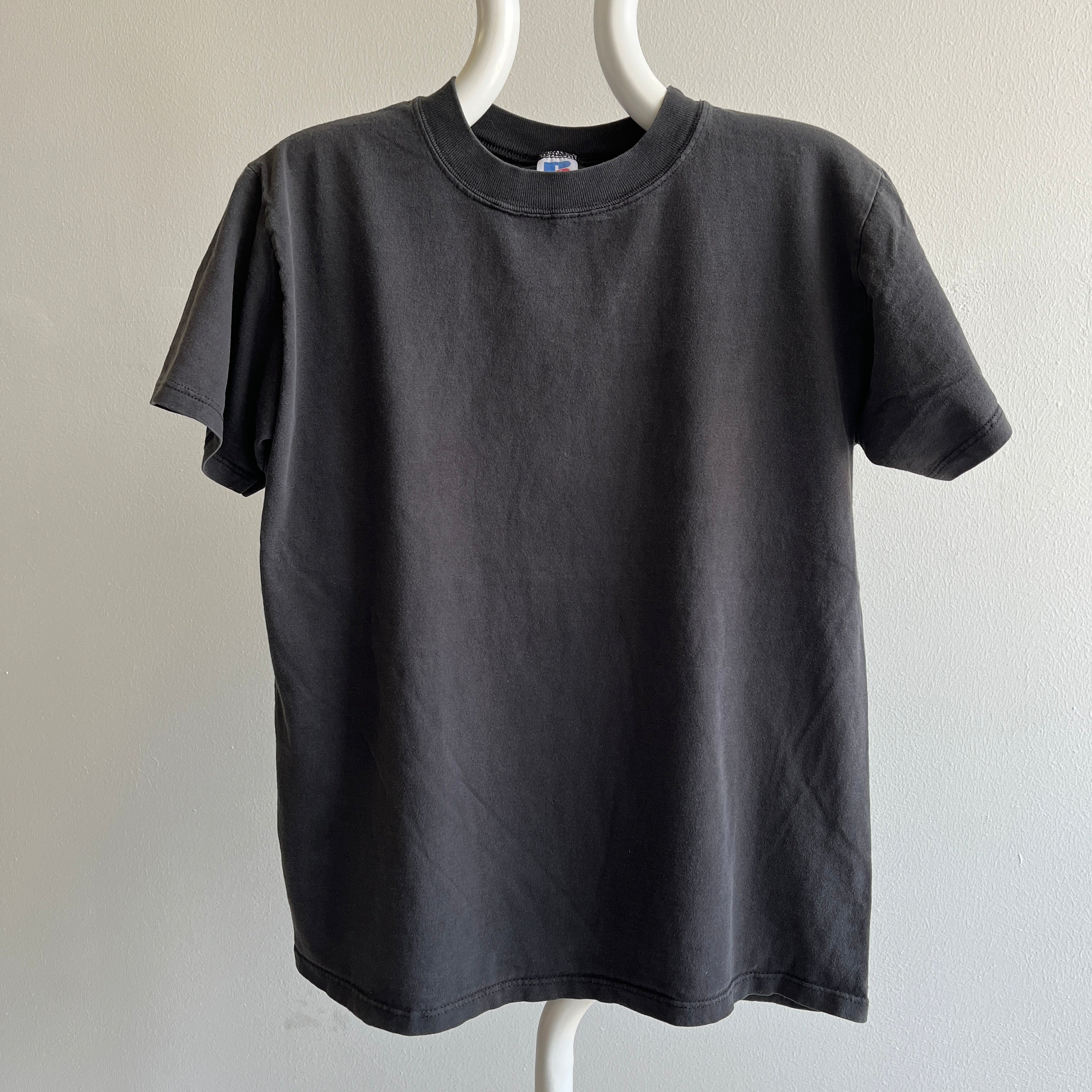 T-shirt noir vierge délavé des années 1980/90 par Russell