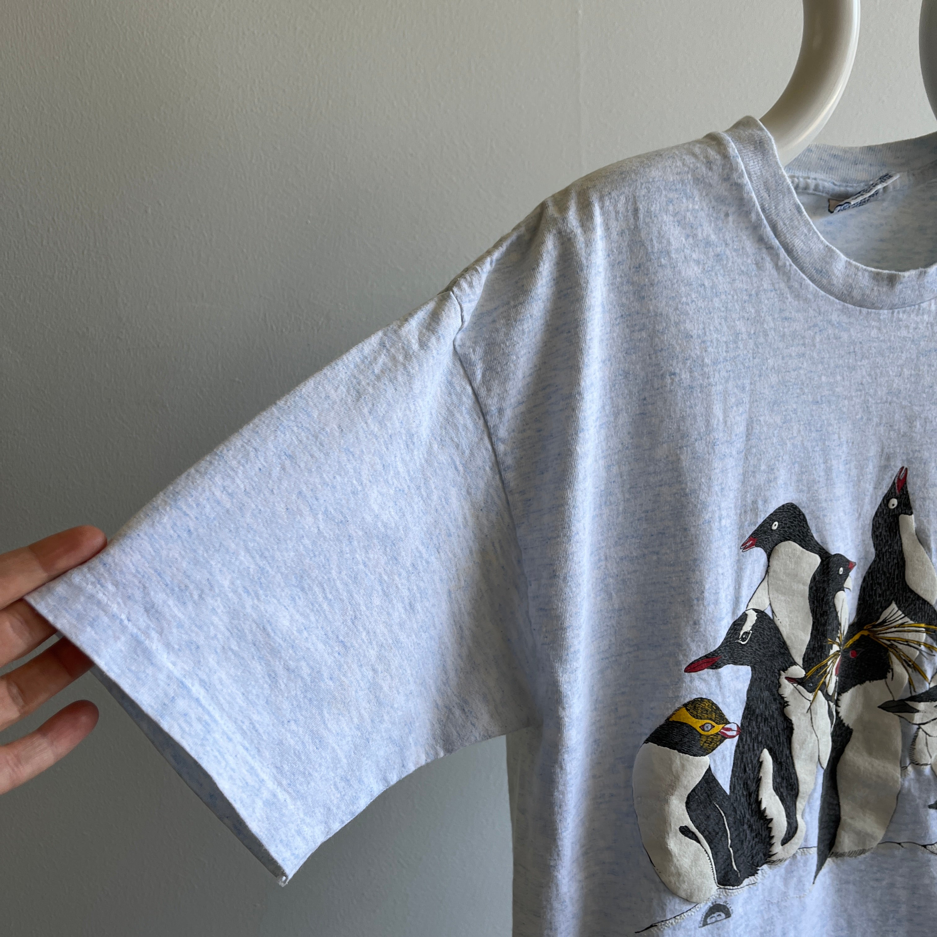 1980s Cal Cru Penguin T-shirt en coton robuste à l'avant et à l'arrière