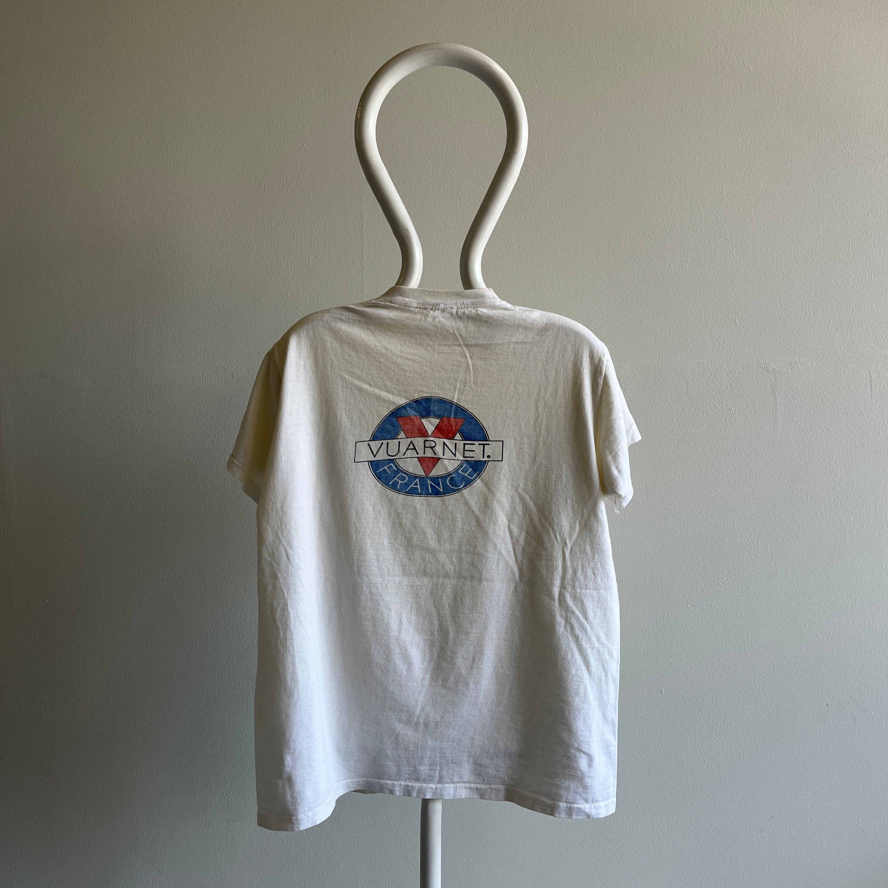 T-shirt Vuarnet France des années 1980 à l'avant et à l'arrière