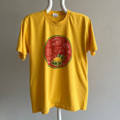 T-shirt de camp d'été des années 1980 par Cal Cru