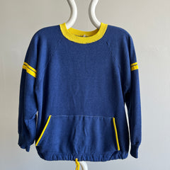 Sweat-shirt bleu marine et jaune super fin et réparé des années 1970 - Collection personnelle