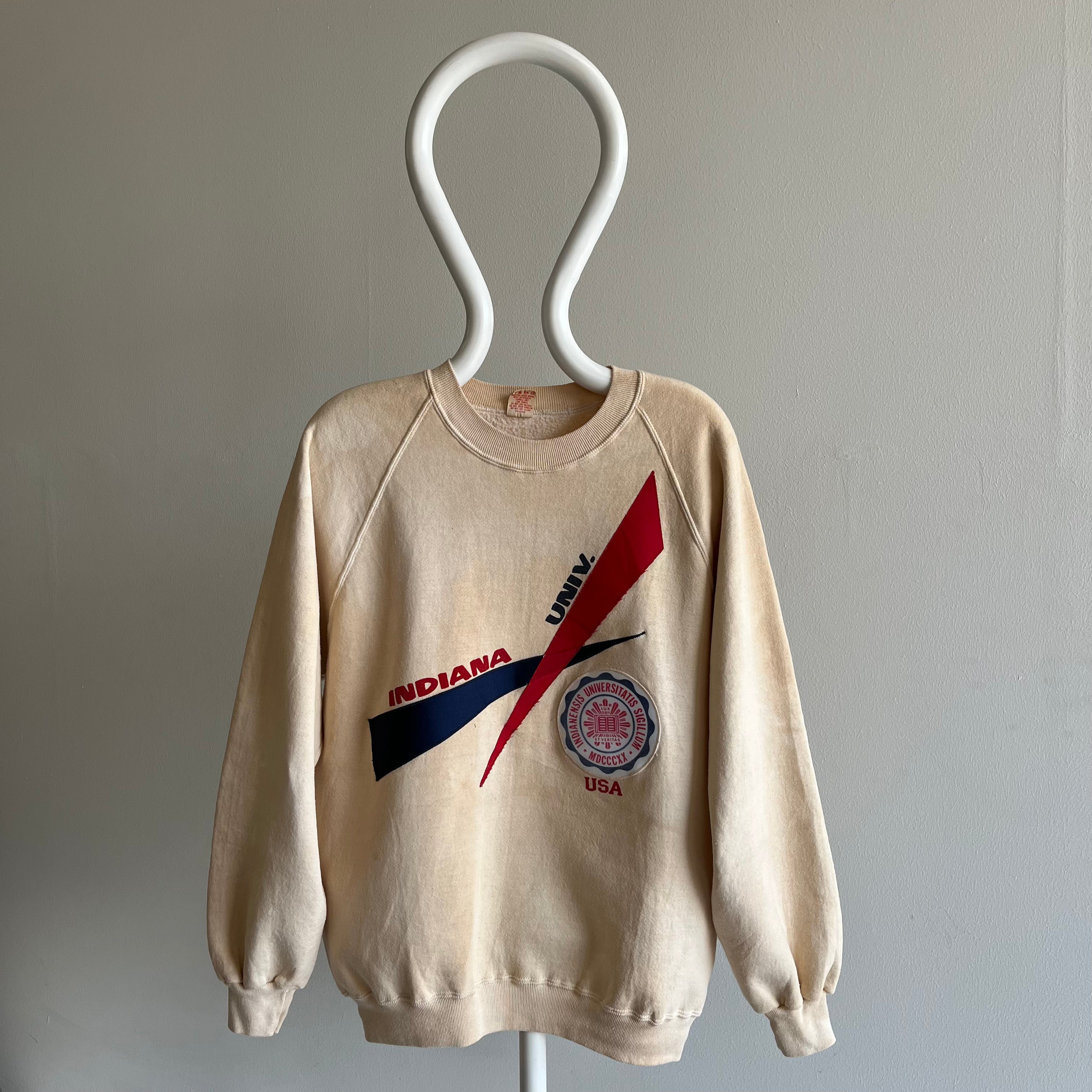 1970s Epic Aged to Ecru Indiana University Sweatshirt par Collegiate Pacific !!!