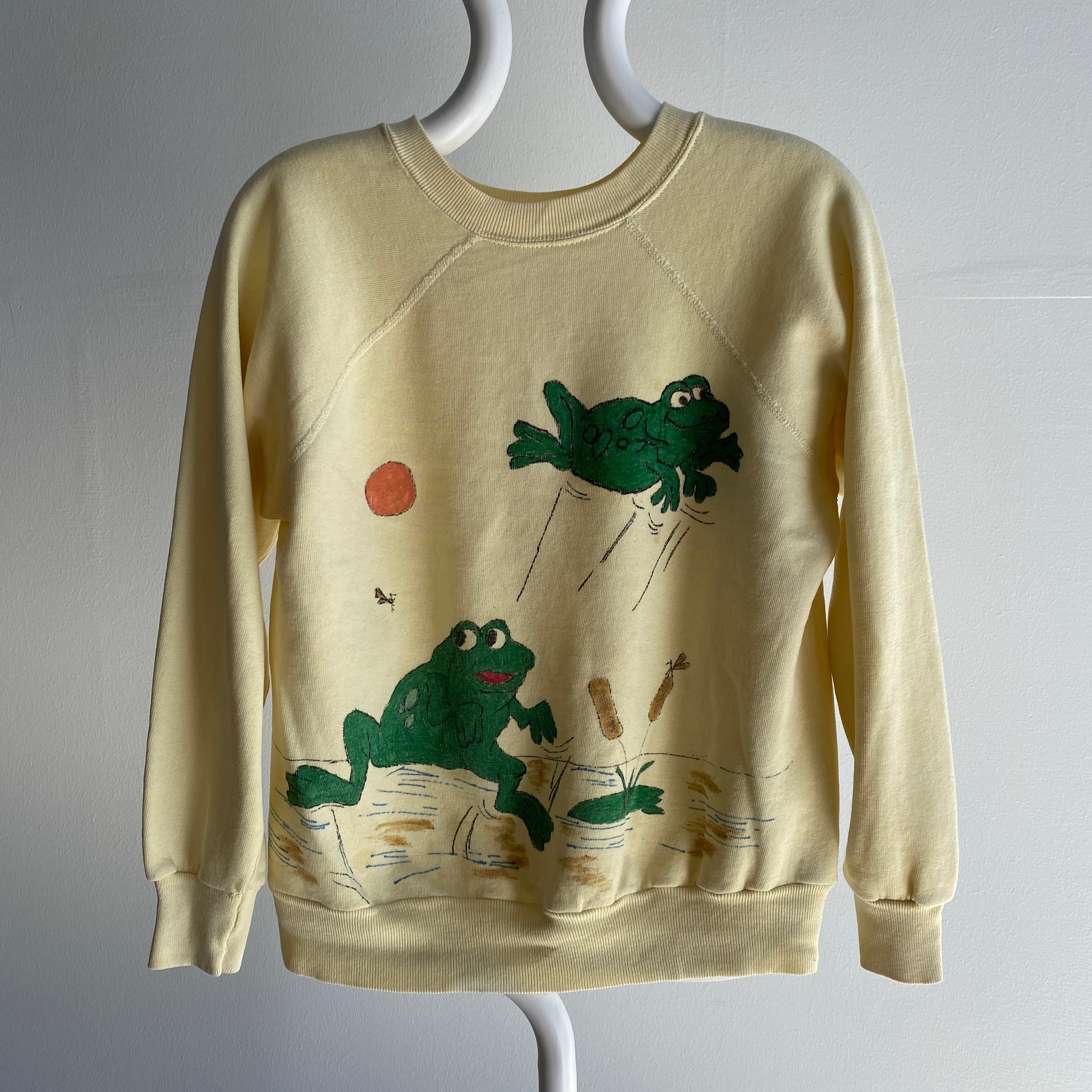 1980s DIY Leap Frog Sharpie and Paint Pale Yellow Sweatshirt