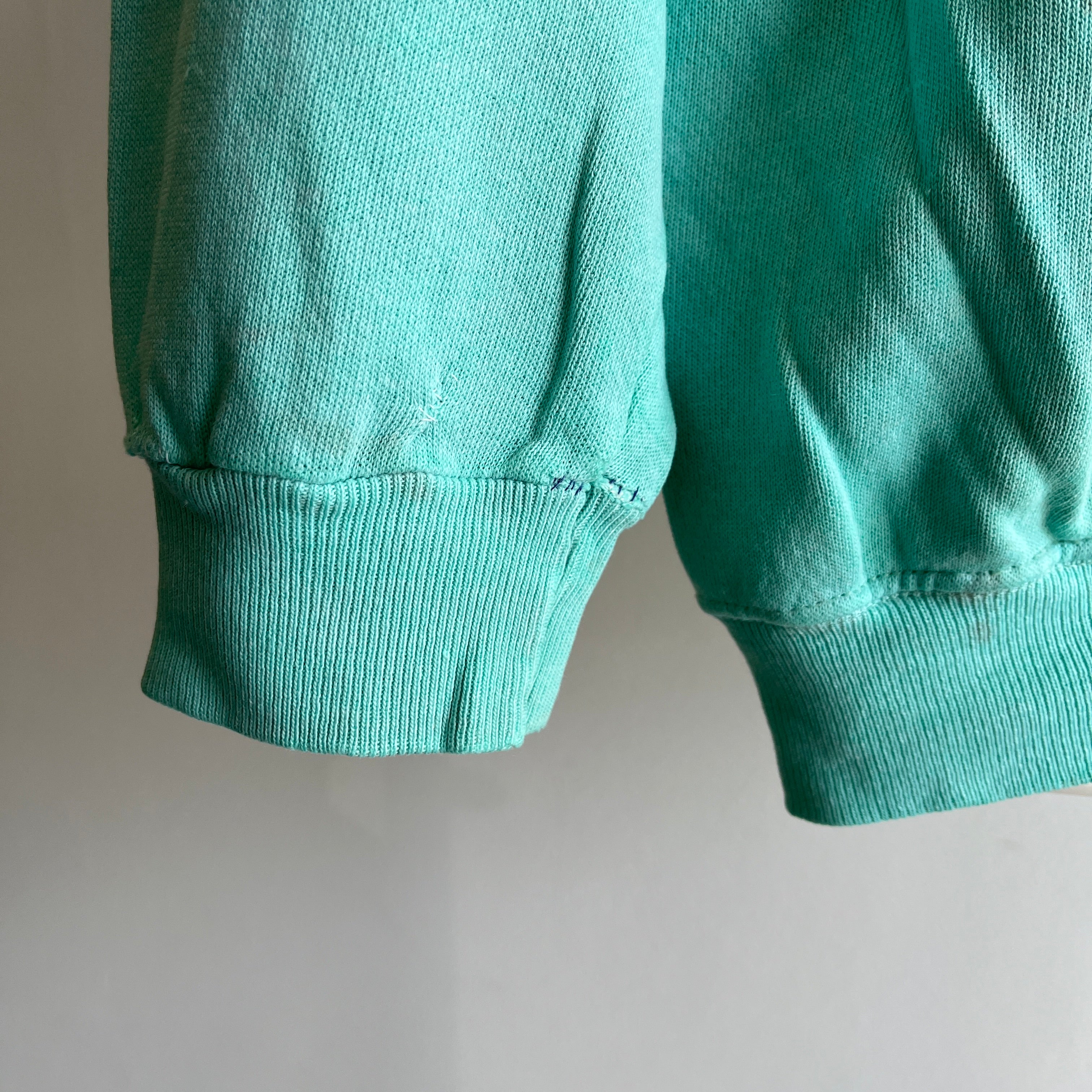 1980s ULTRA CLASSIC Maui + Sons Thin Stained Mended Sweatshirt - Collection personnelle