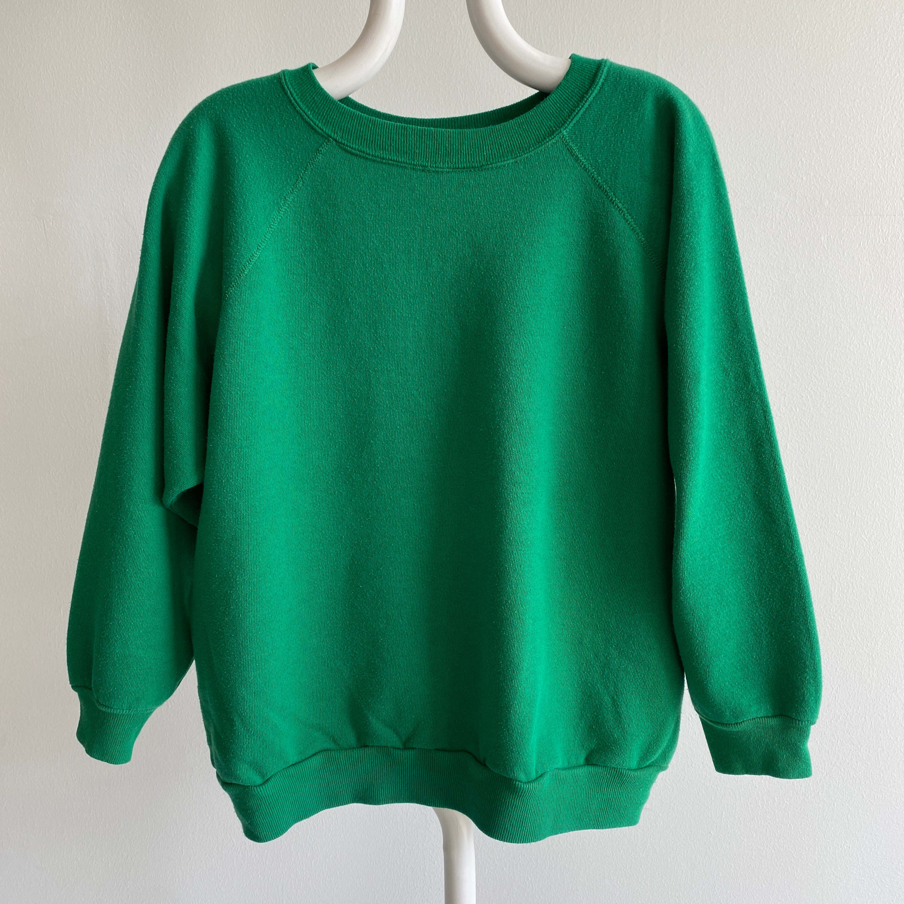 1980s Soft Blank Kelly Green Raglan Sweatshirt